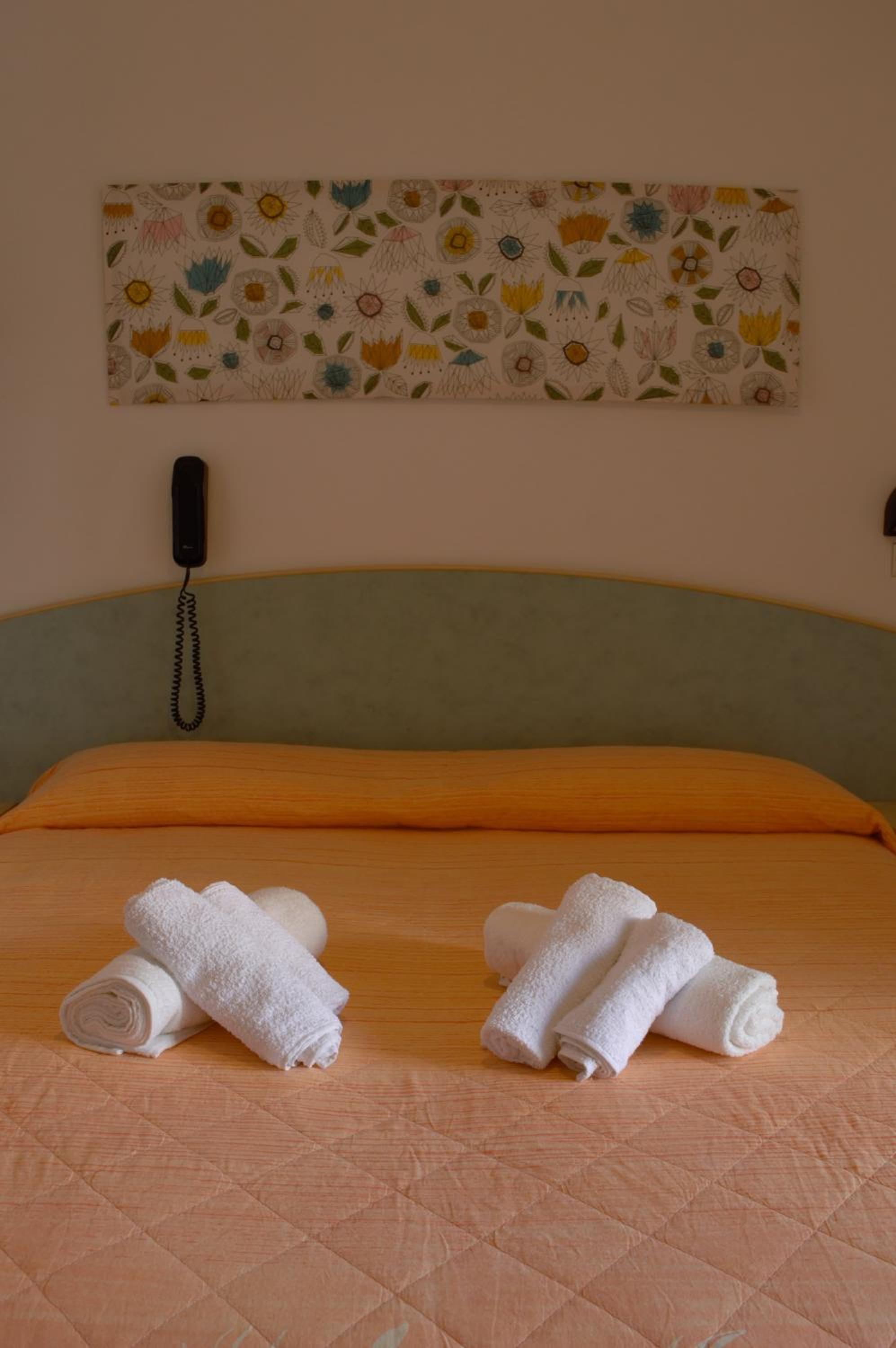 Economy Double Room photo 2