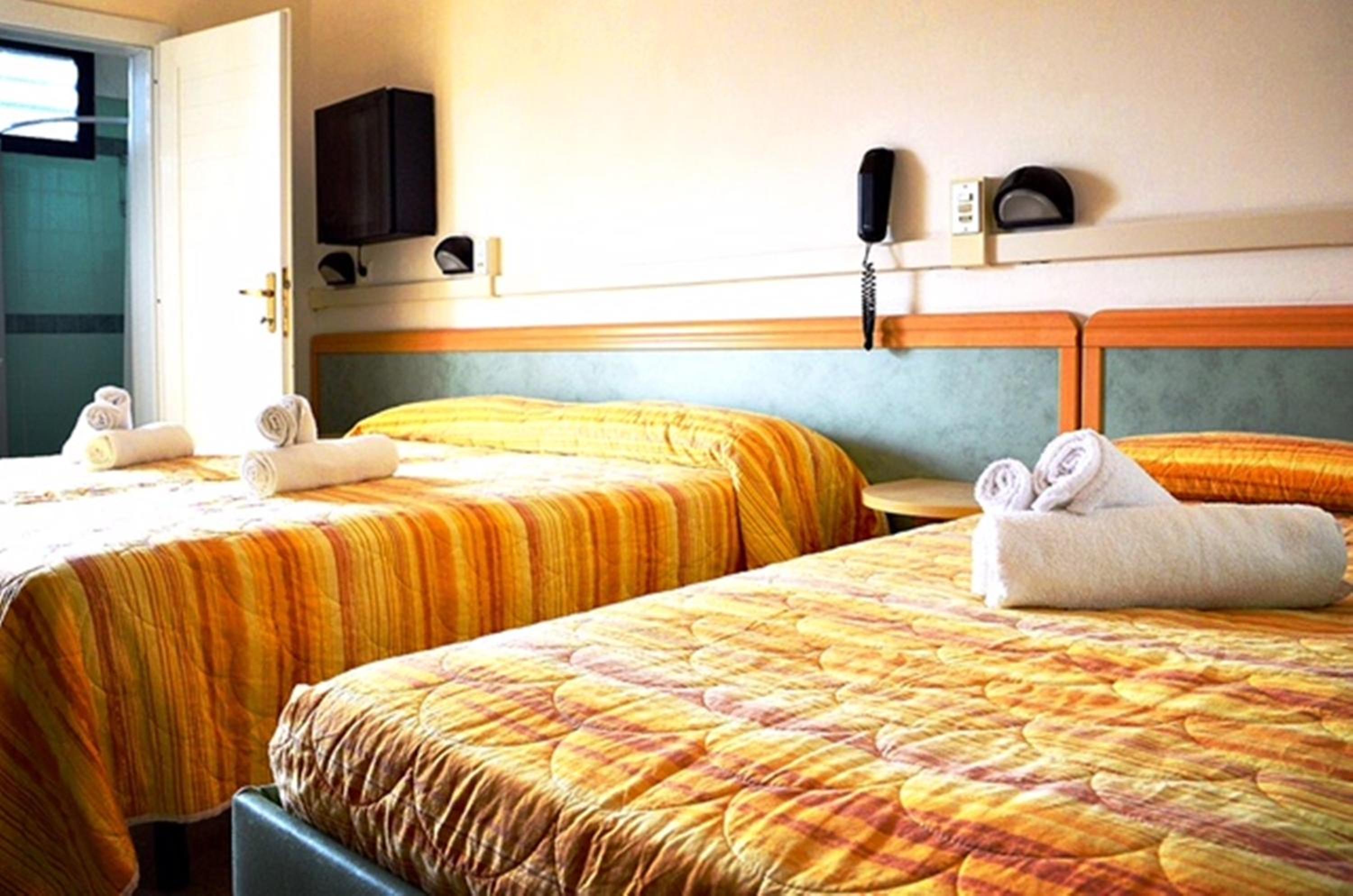 Standard Quadruple Room photo 3