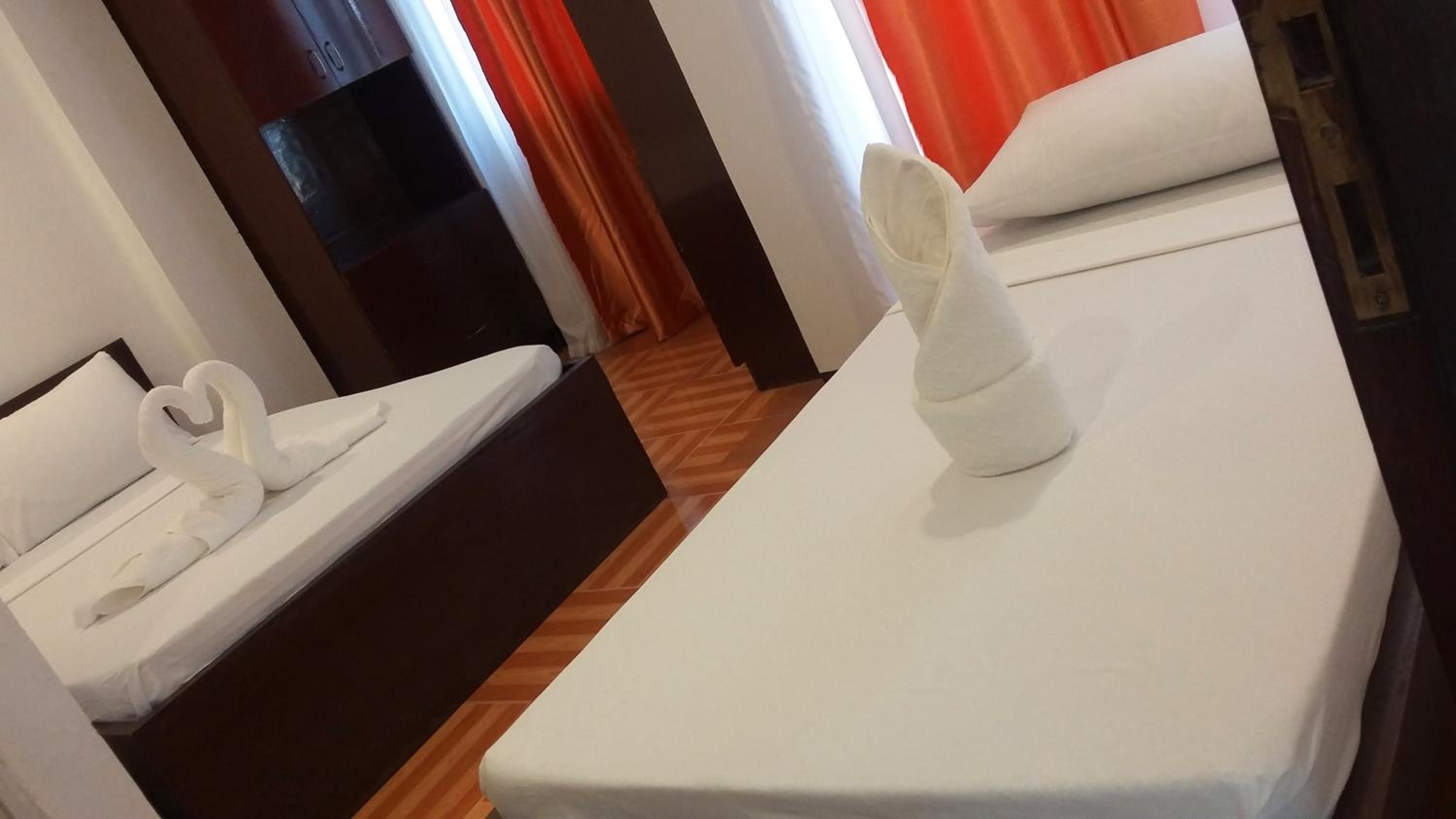 Triple Room with Private Bathroom photo 3