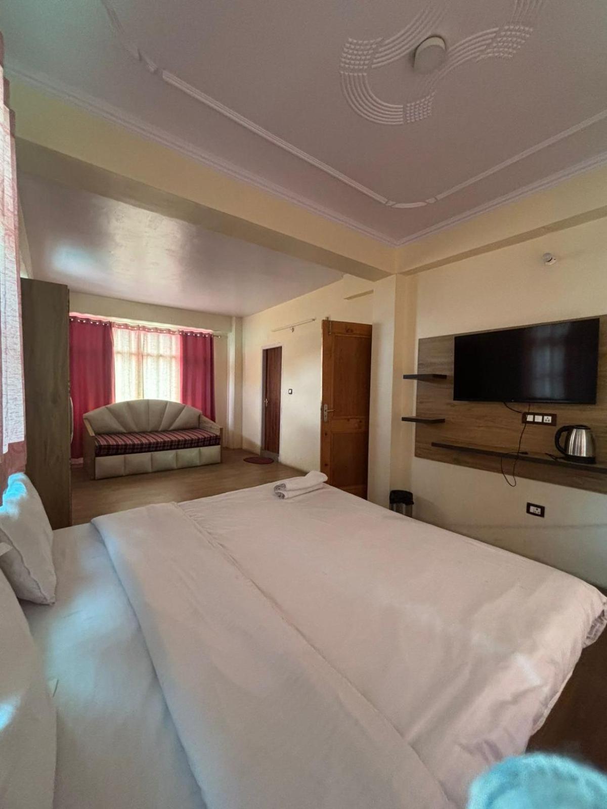Family Room with Balcony photo 2