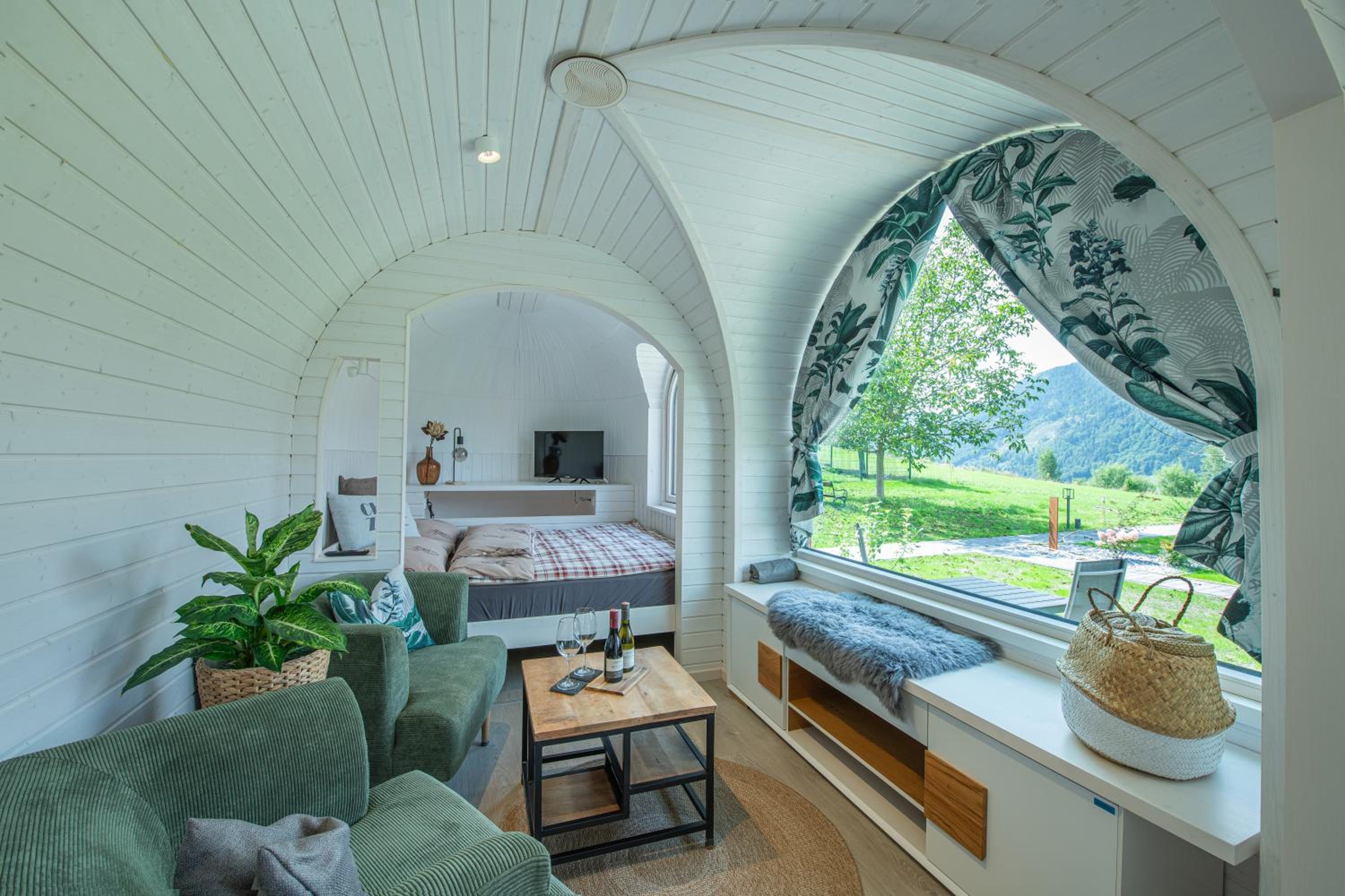 One-Bedroom House photo 3