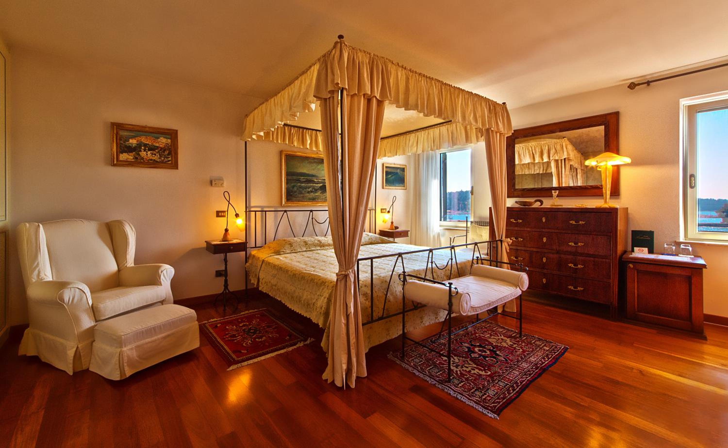 Superior Suite with Sea View photo 1