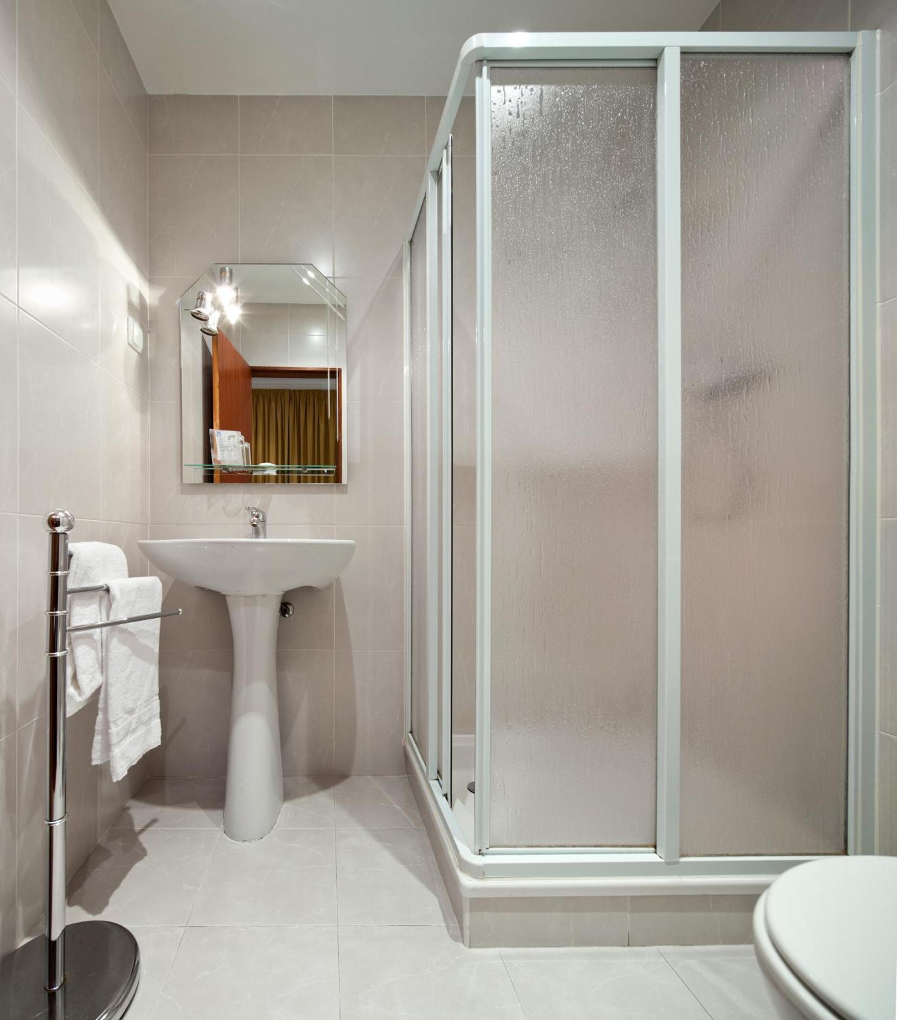 Hotel Portuense Lisboa - Photo 40