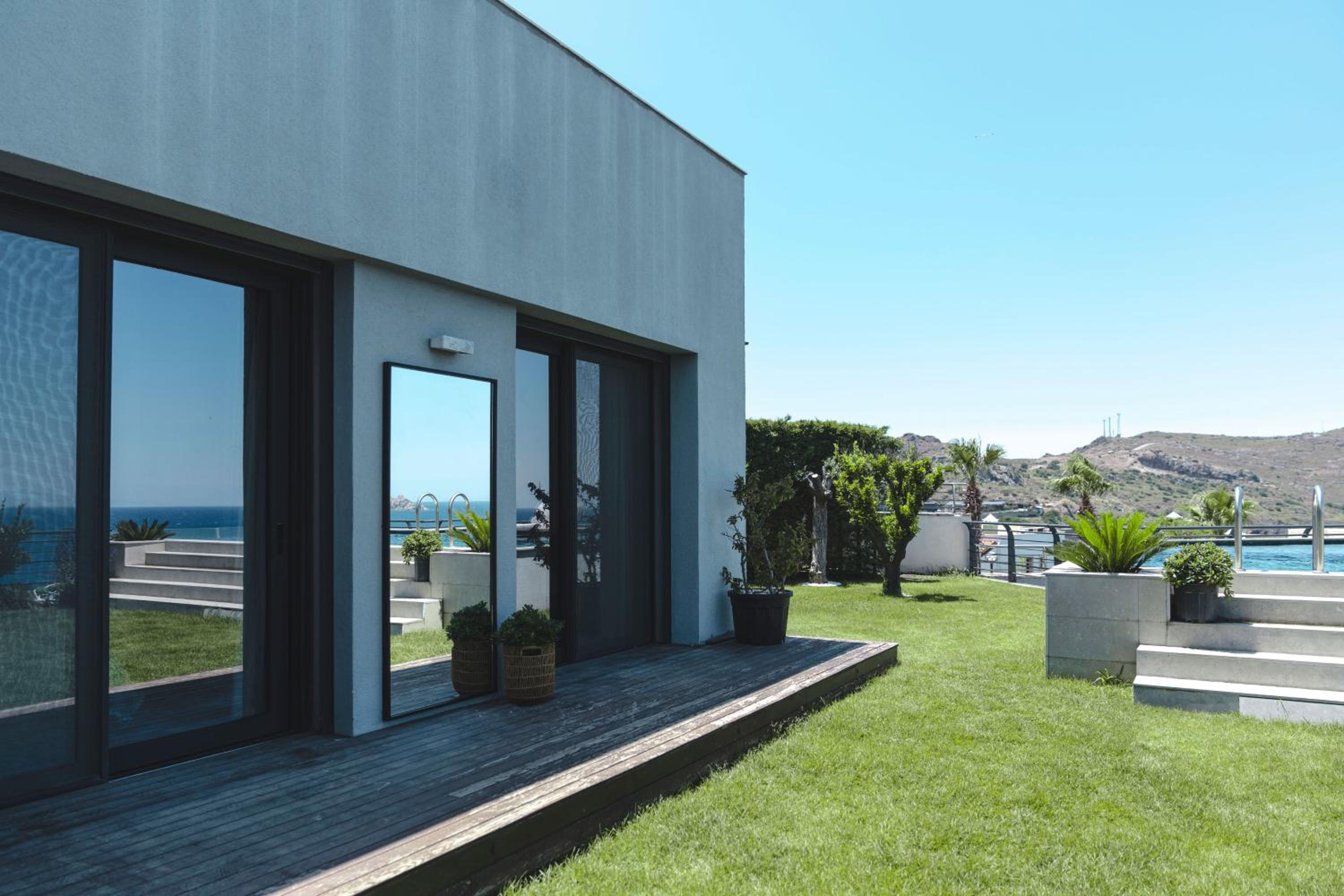 Executive Villa photo 3