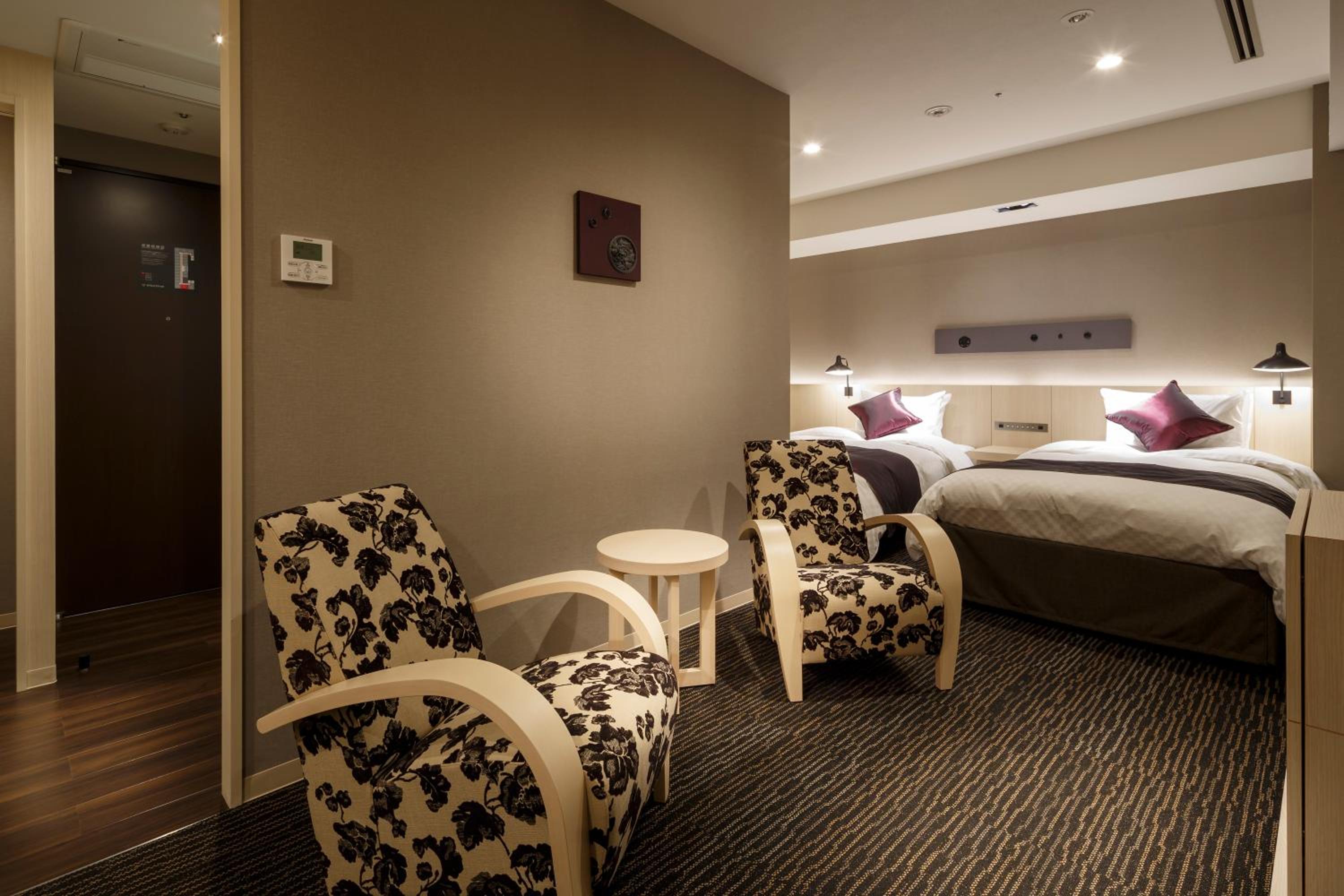 Deluxe Twin Room - Non-Smoking photo 3