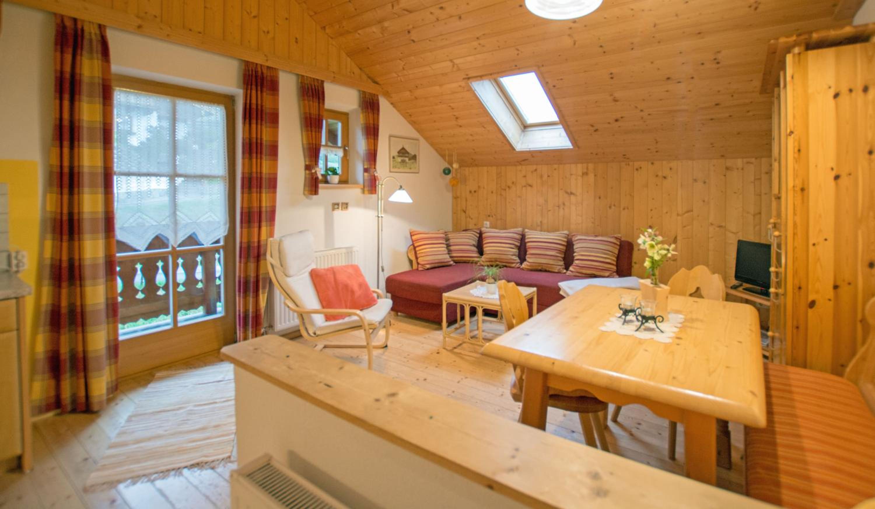 One-Bedroom Apartment with Balcony photo 1