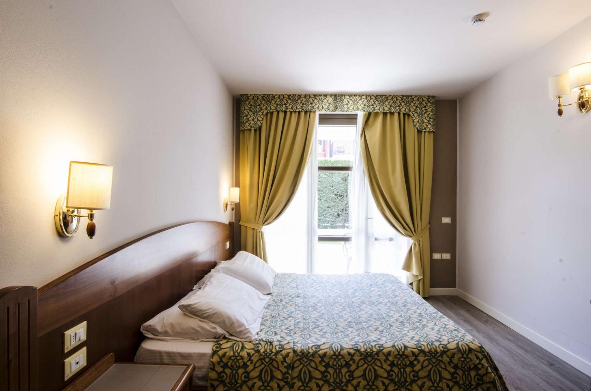 Superior Double or Twin Room with Garden View photo 2