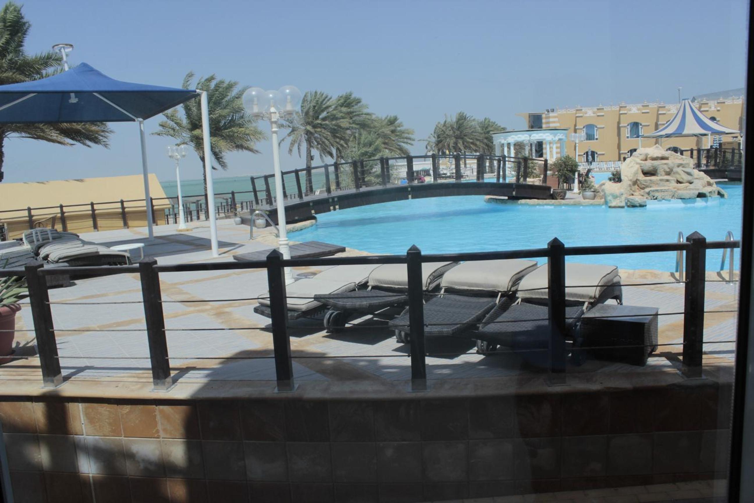 Double Room with Pool View