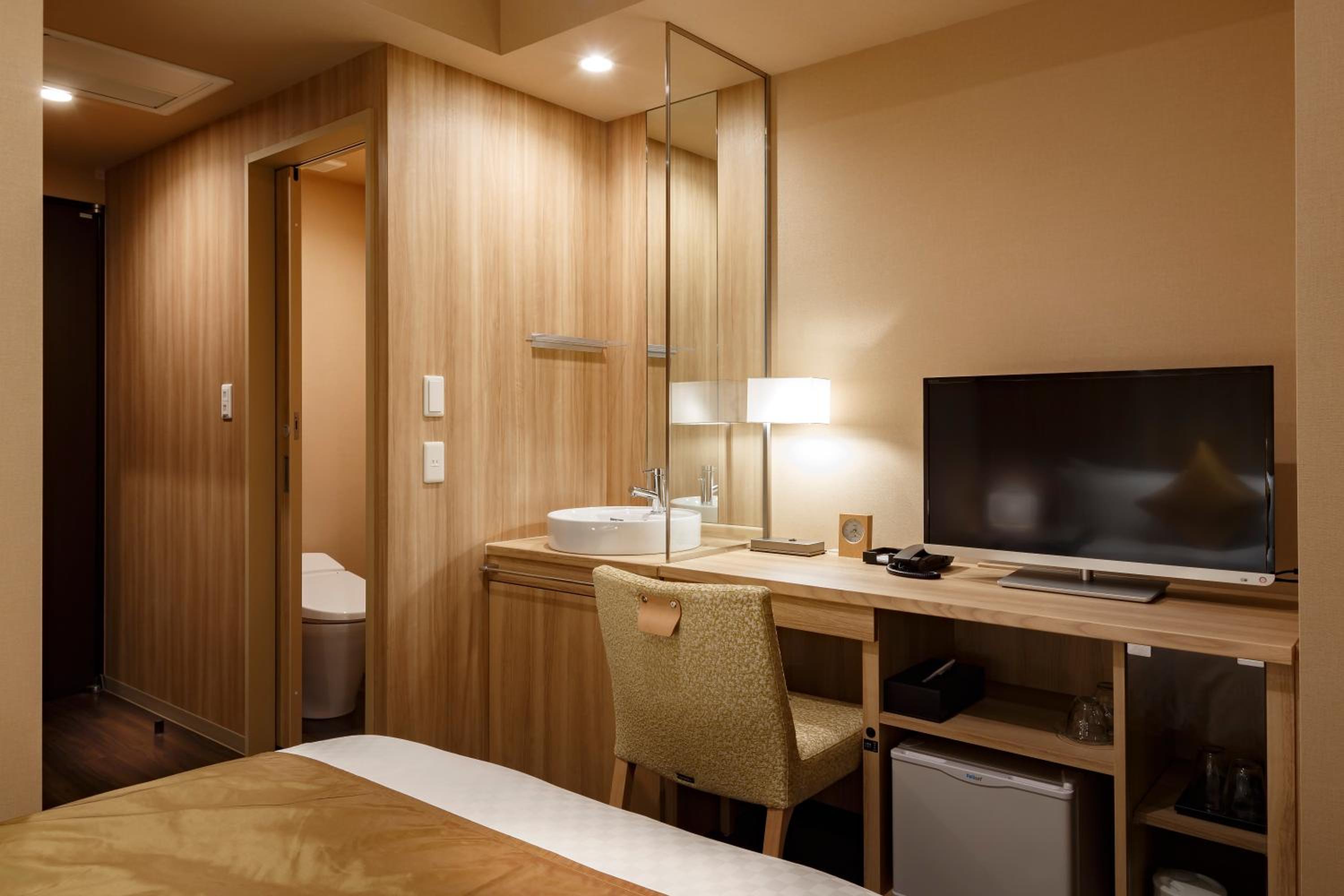 Standard Double Room - Non-Smoking photo 2