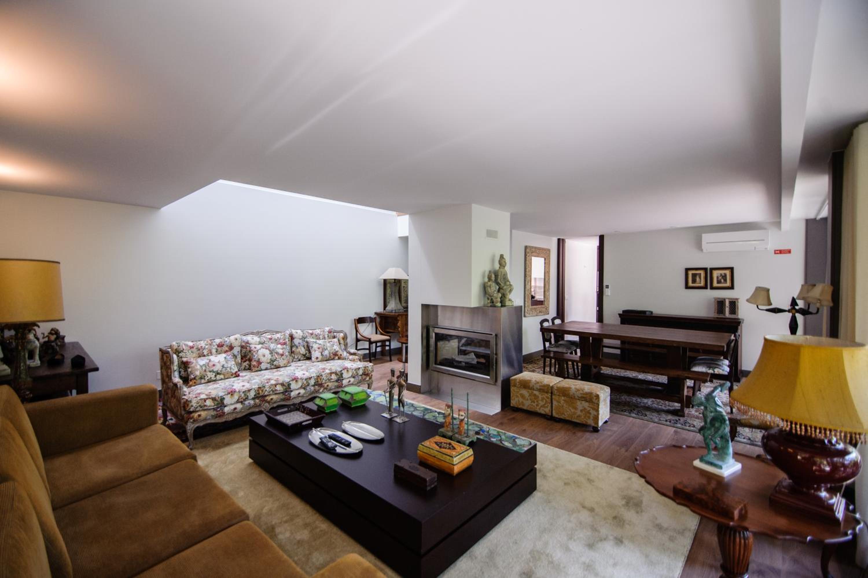Suite with Mountain View
