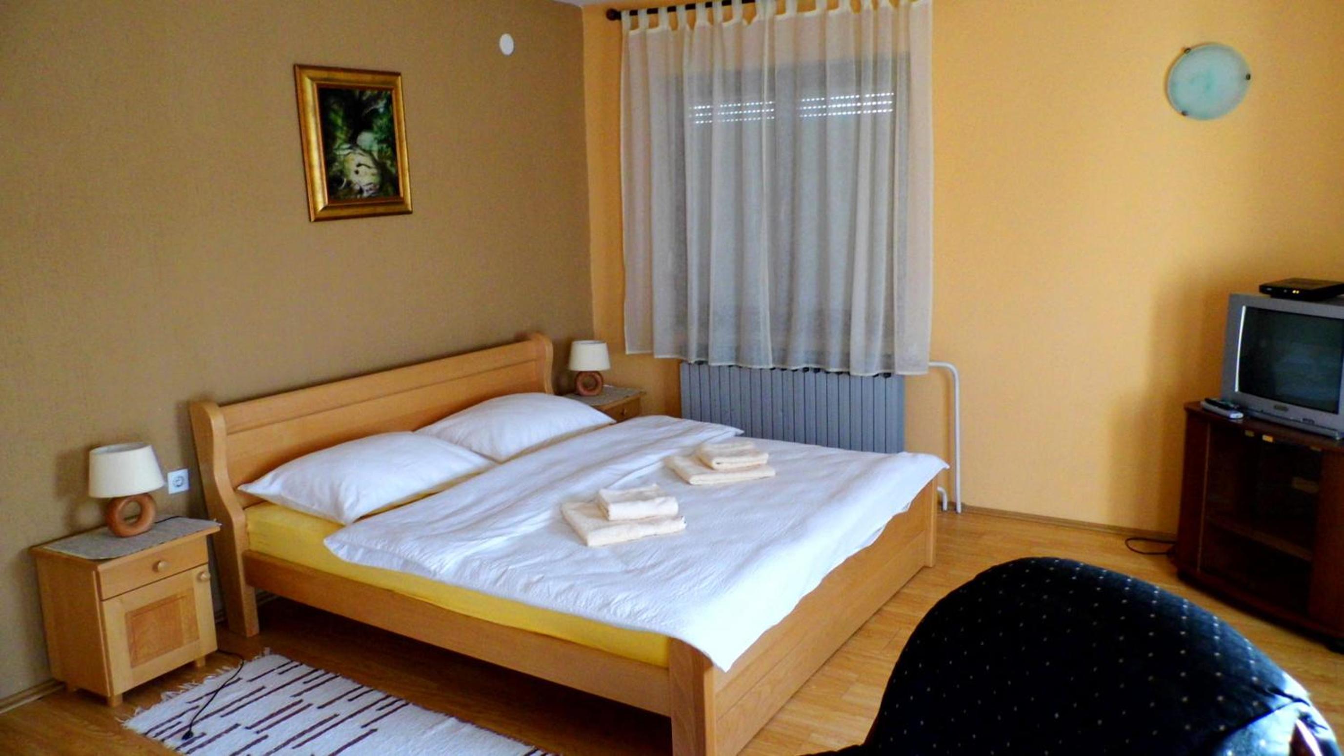 Apartment photo 1