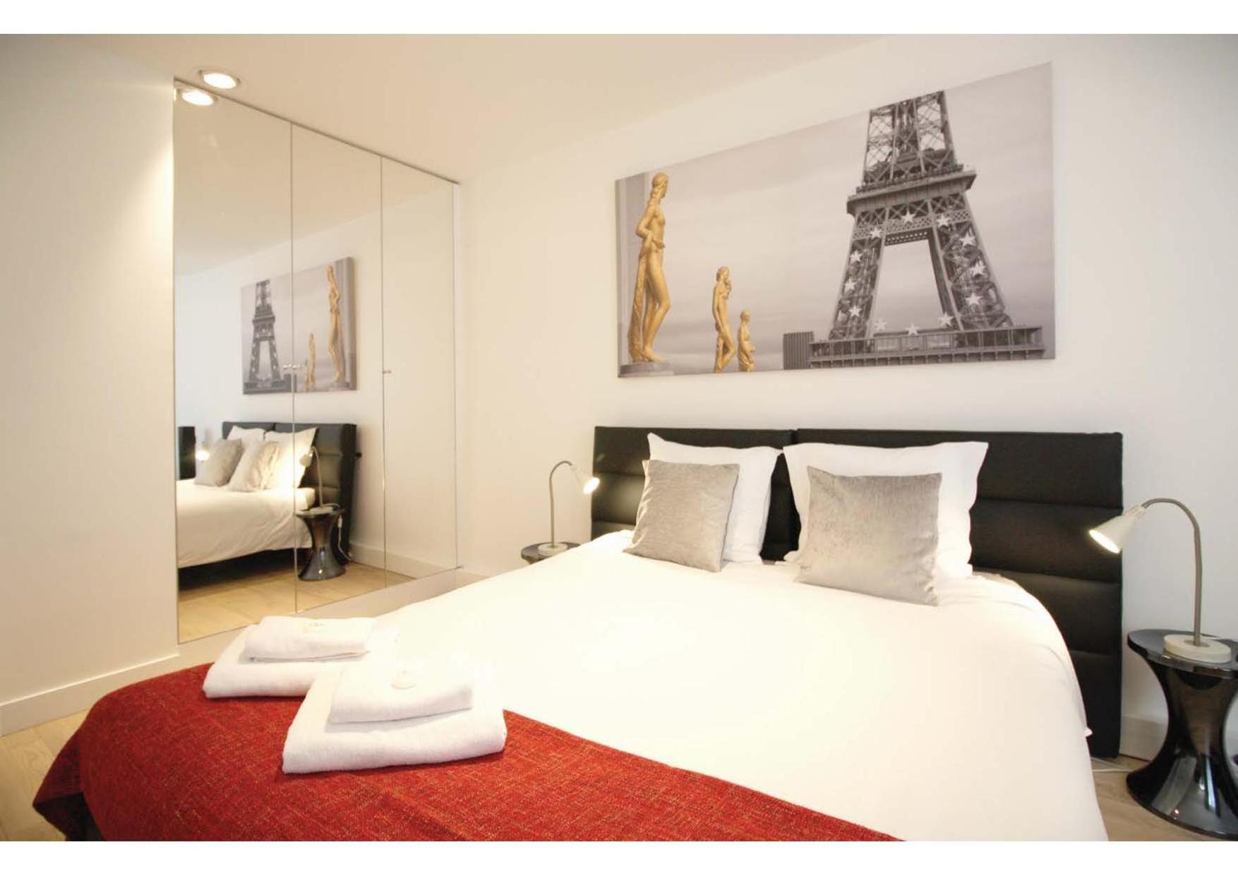 Three-Bedroom Deluxe Apartment