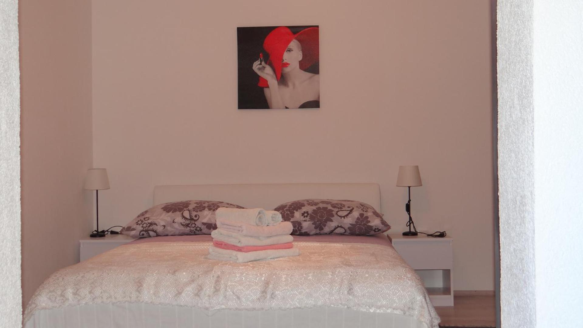 Studio Apartment photo 2