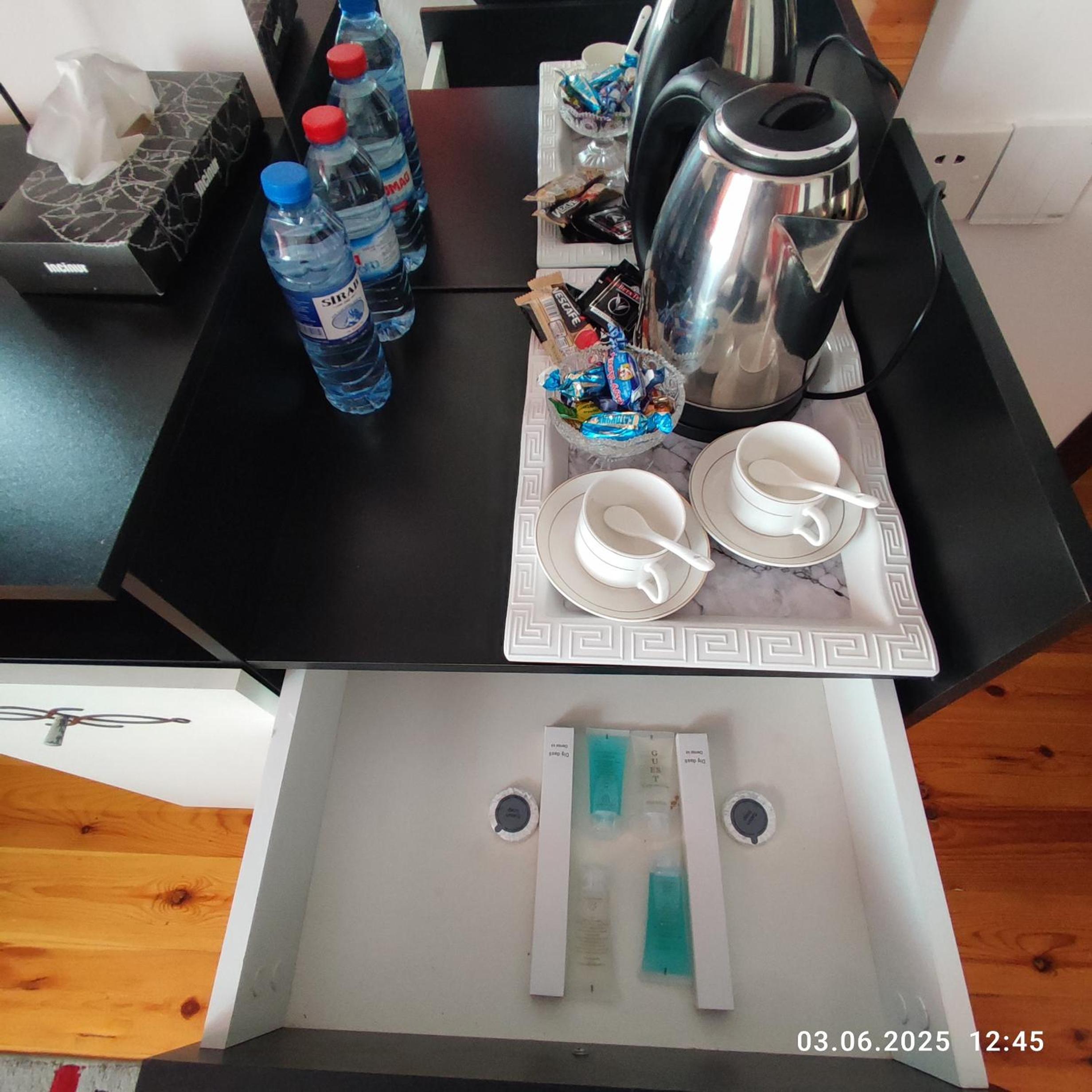 Large Double Room photo 3