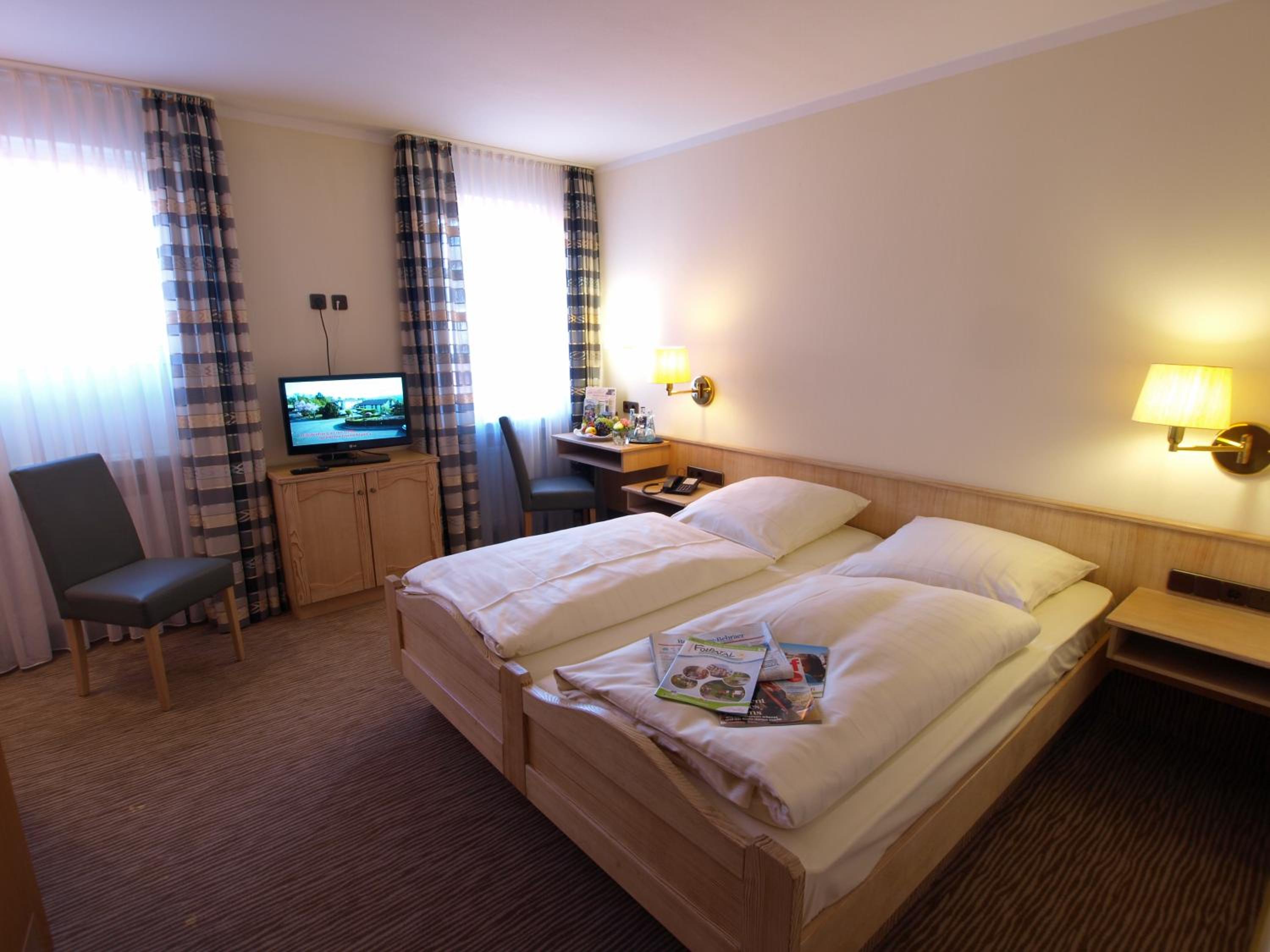 Double Room - Photo 2