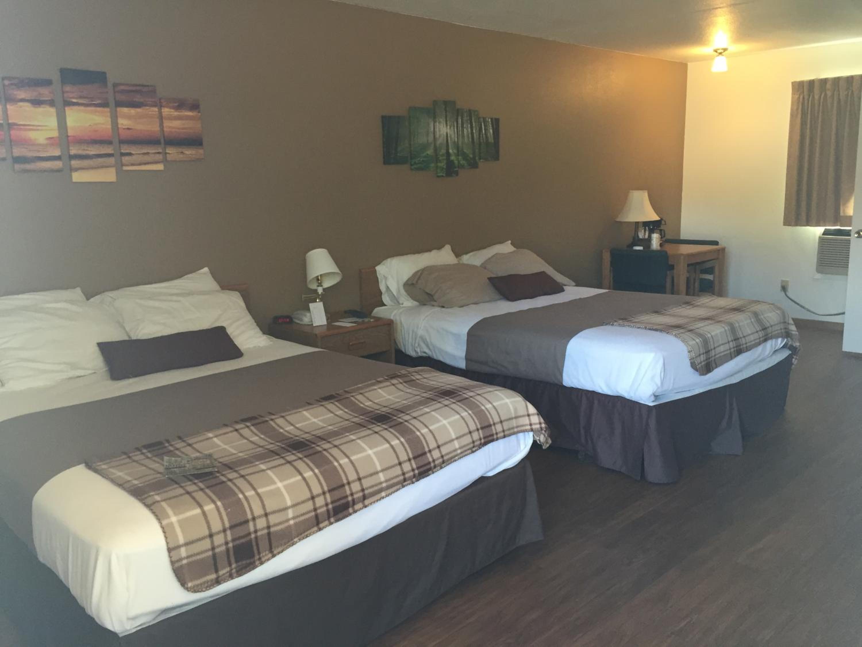 2 Queen Beds Non-Smoking - Photo 25