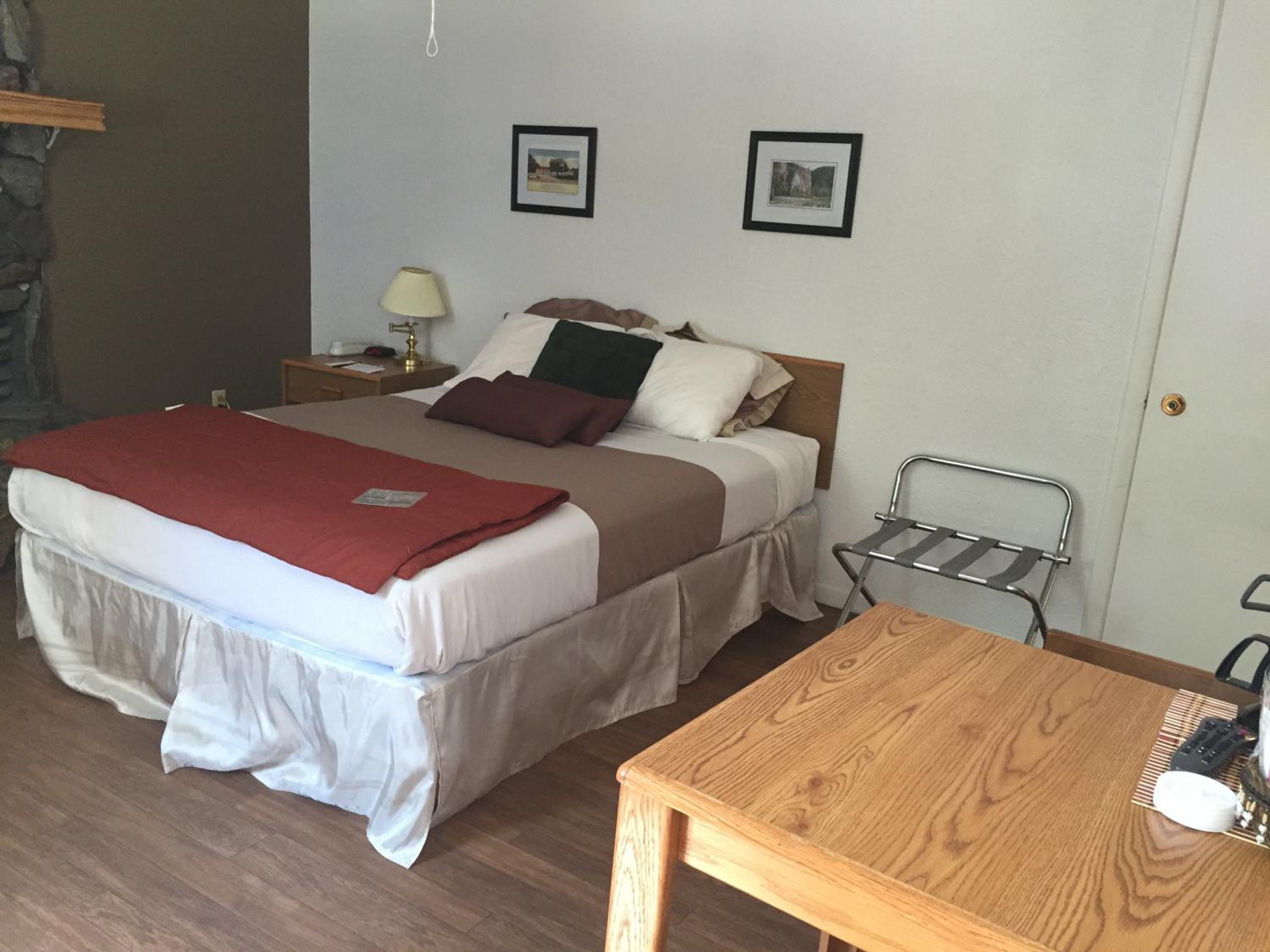 2 Queen Beds Non-Smoking - Photo 3