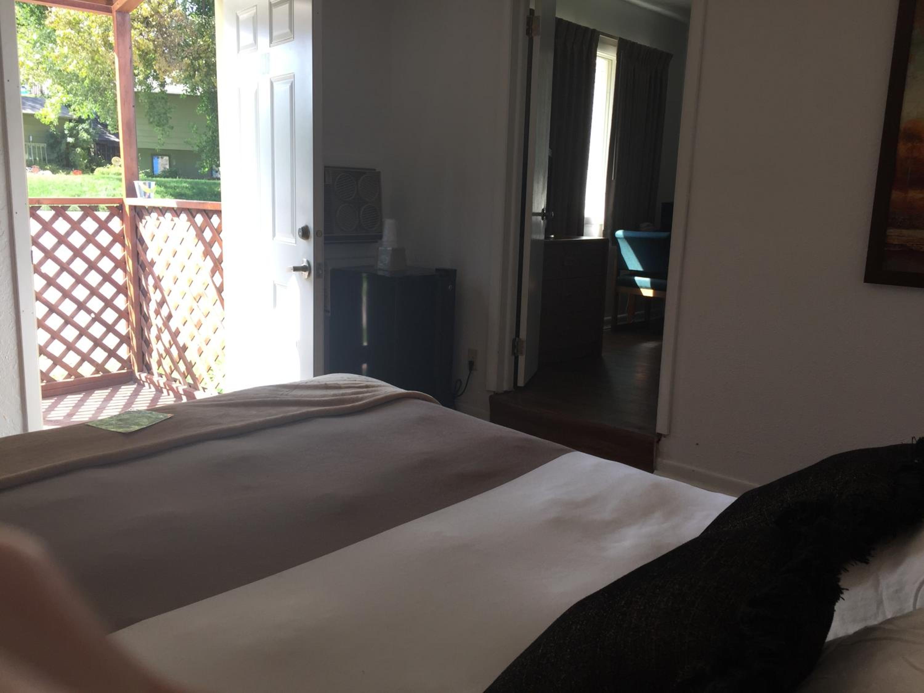 2 Queen Beds Non-Smoking - Photo 22
