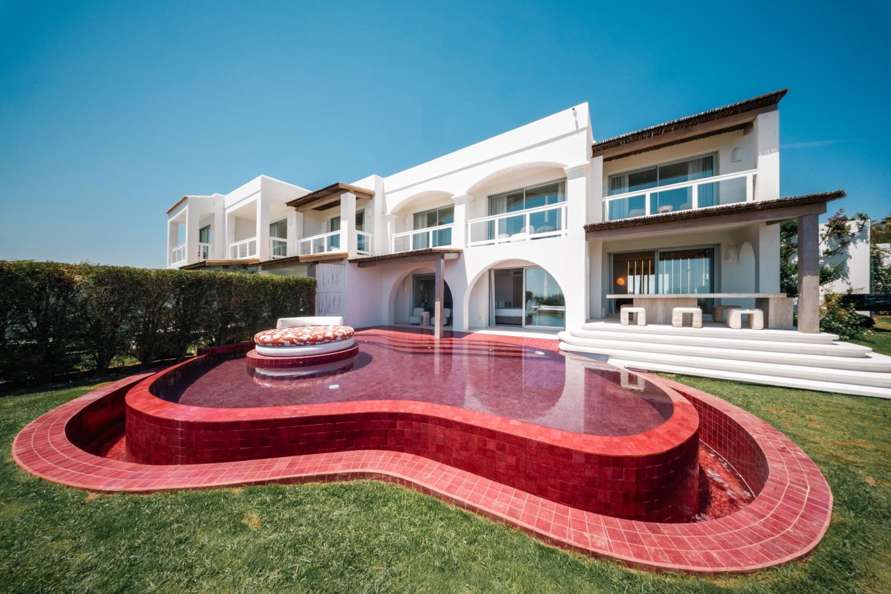 Cherry Suite with Private Pool- Entrance to Pacha Club Included photo 3