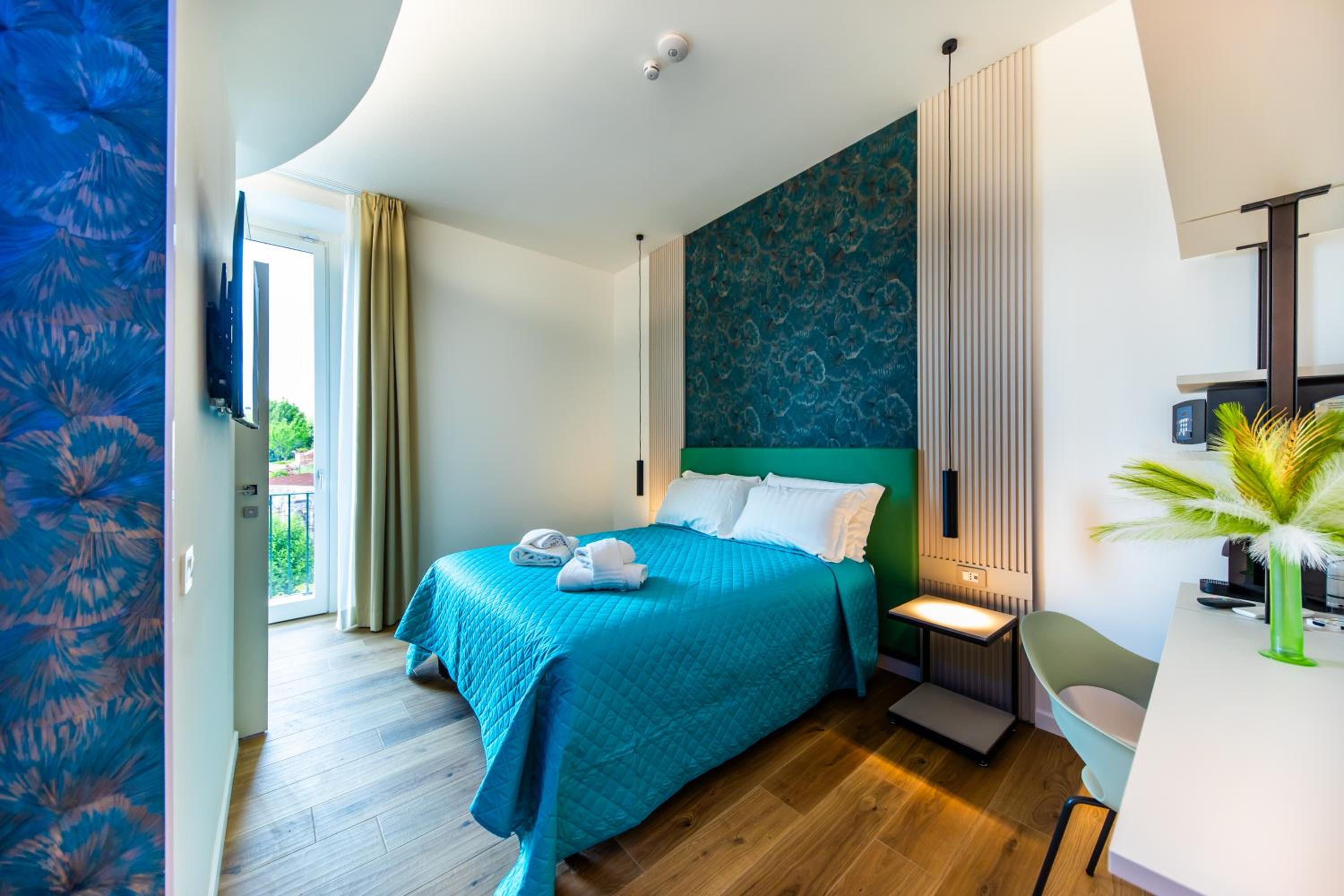 Deluxe Double Room with Balcony
