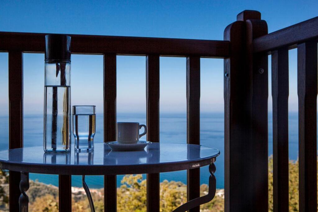 Deluxe Triple Room With Sea View photo 2