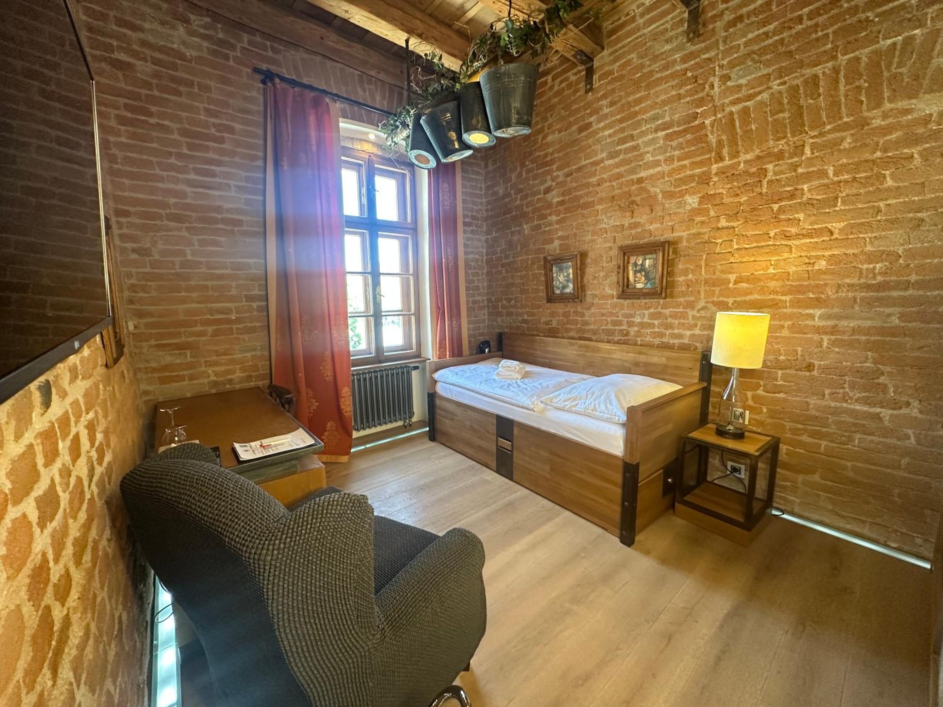 Deluxe Single Room