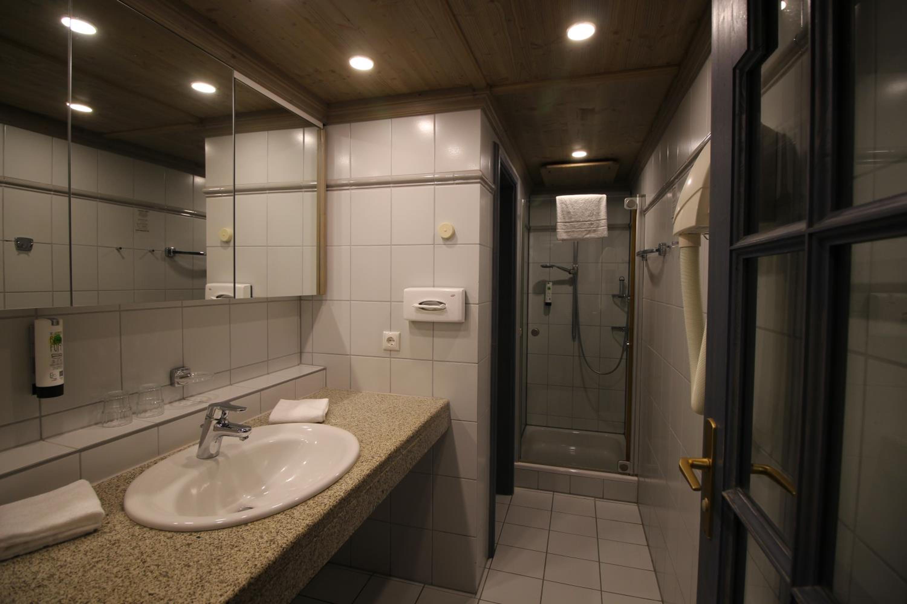 Deluxe Double Room with Balcony photo 1