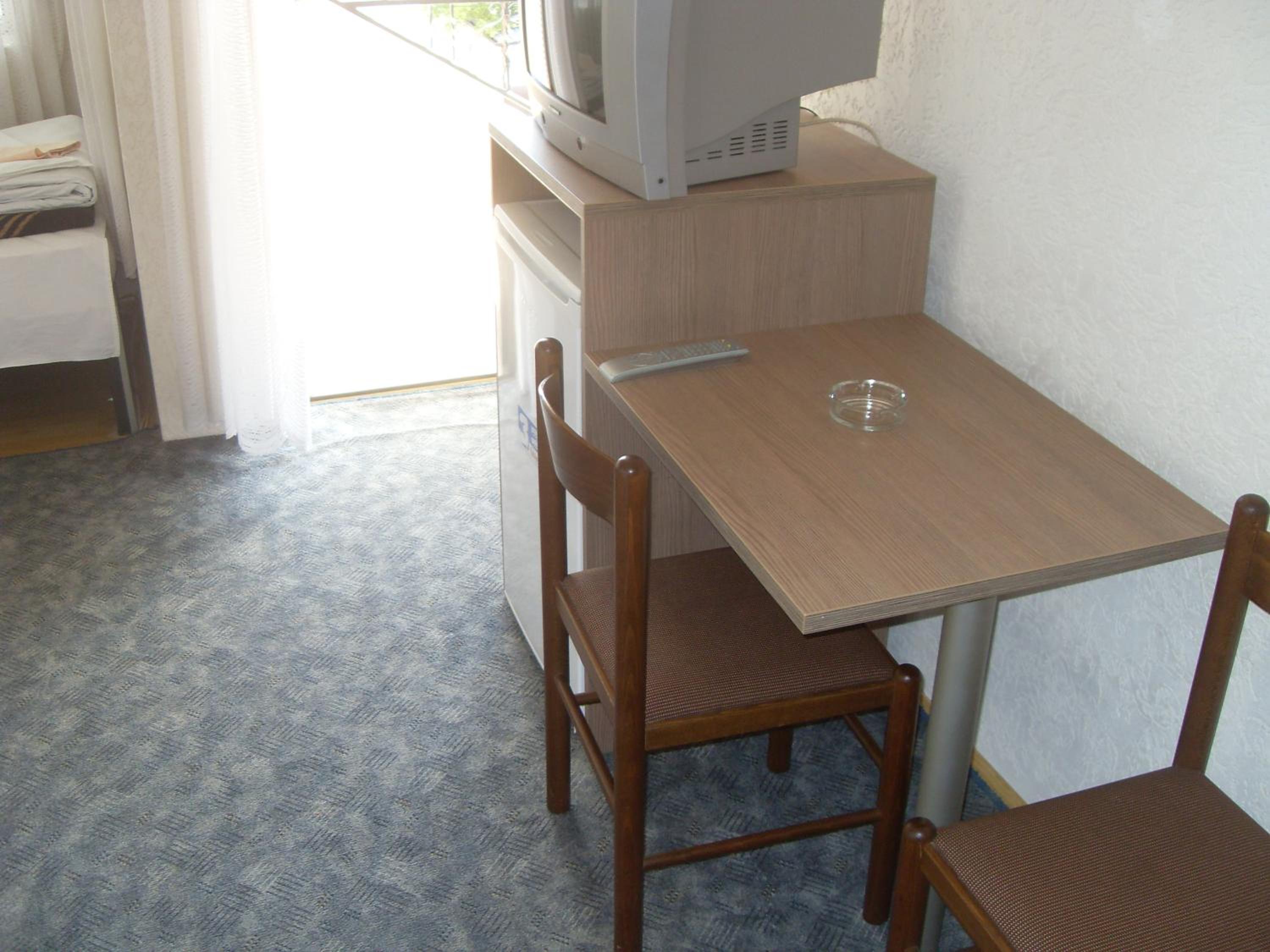 Triple Room - Photo 11