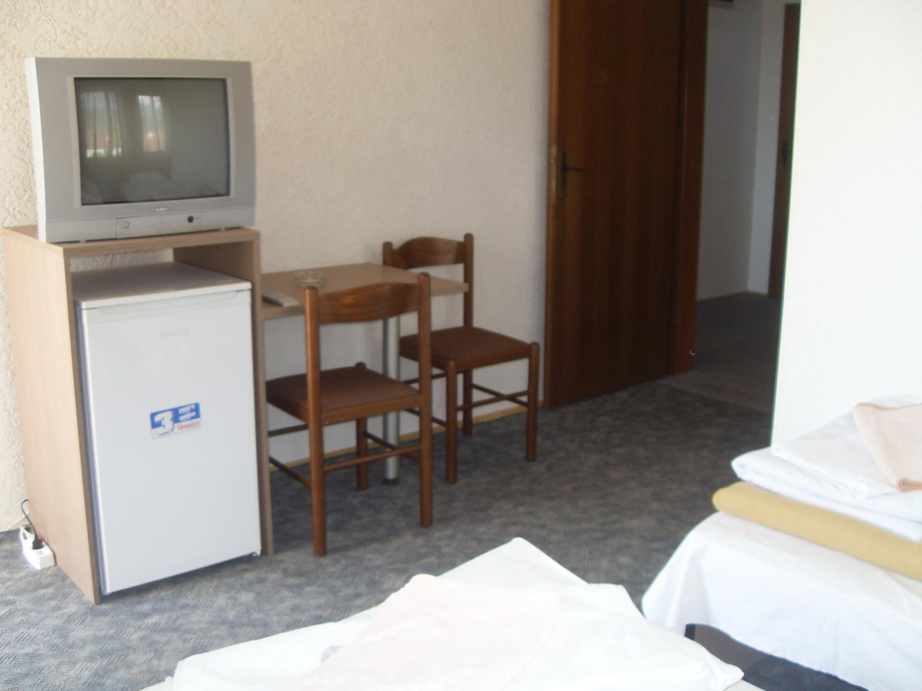 Triple Room - Photo 12
