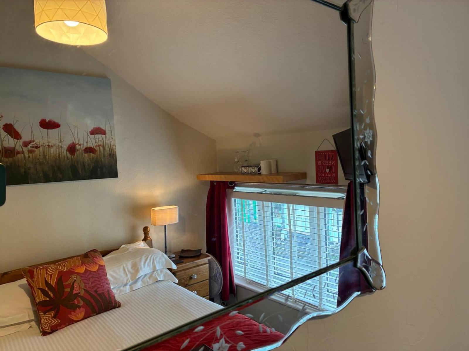 Small Double Room (Room Only)