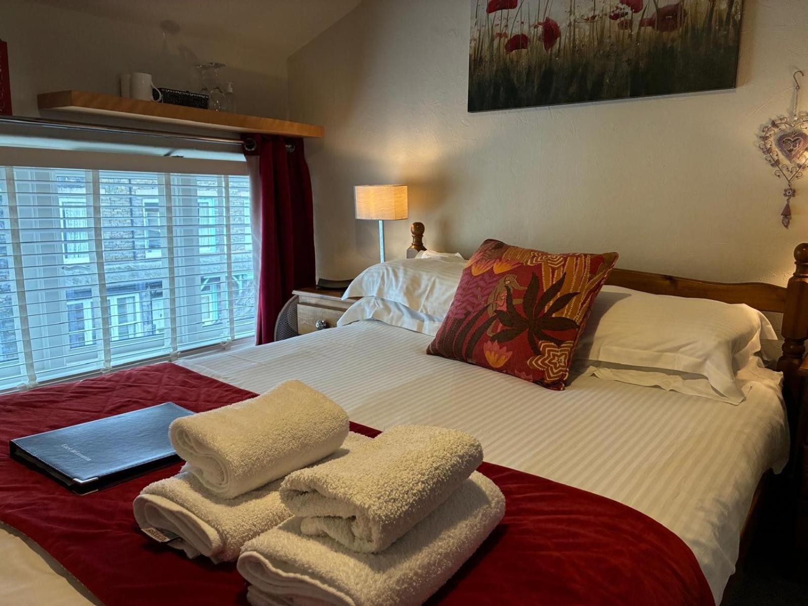Small Double Room (Room Only)