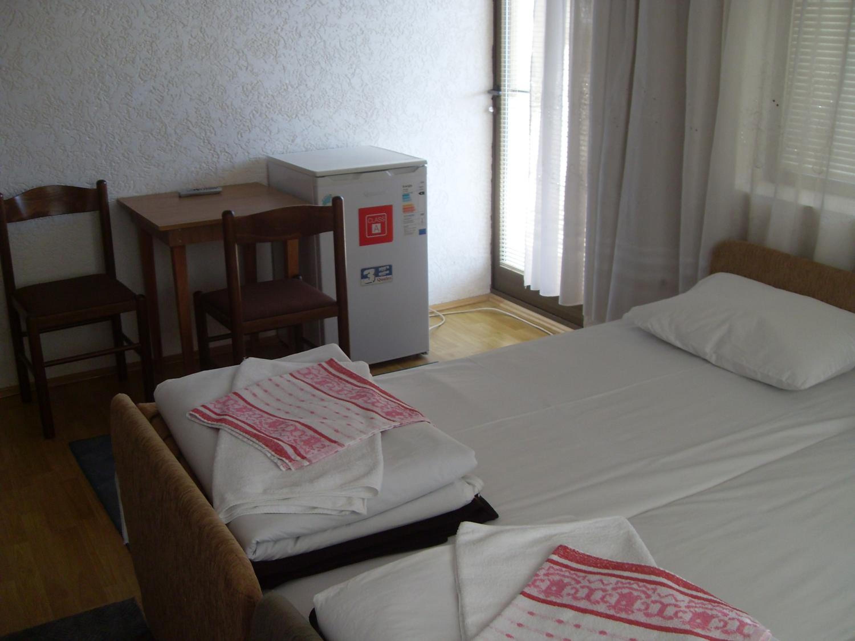 Twin Room - Photo 14