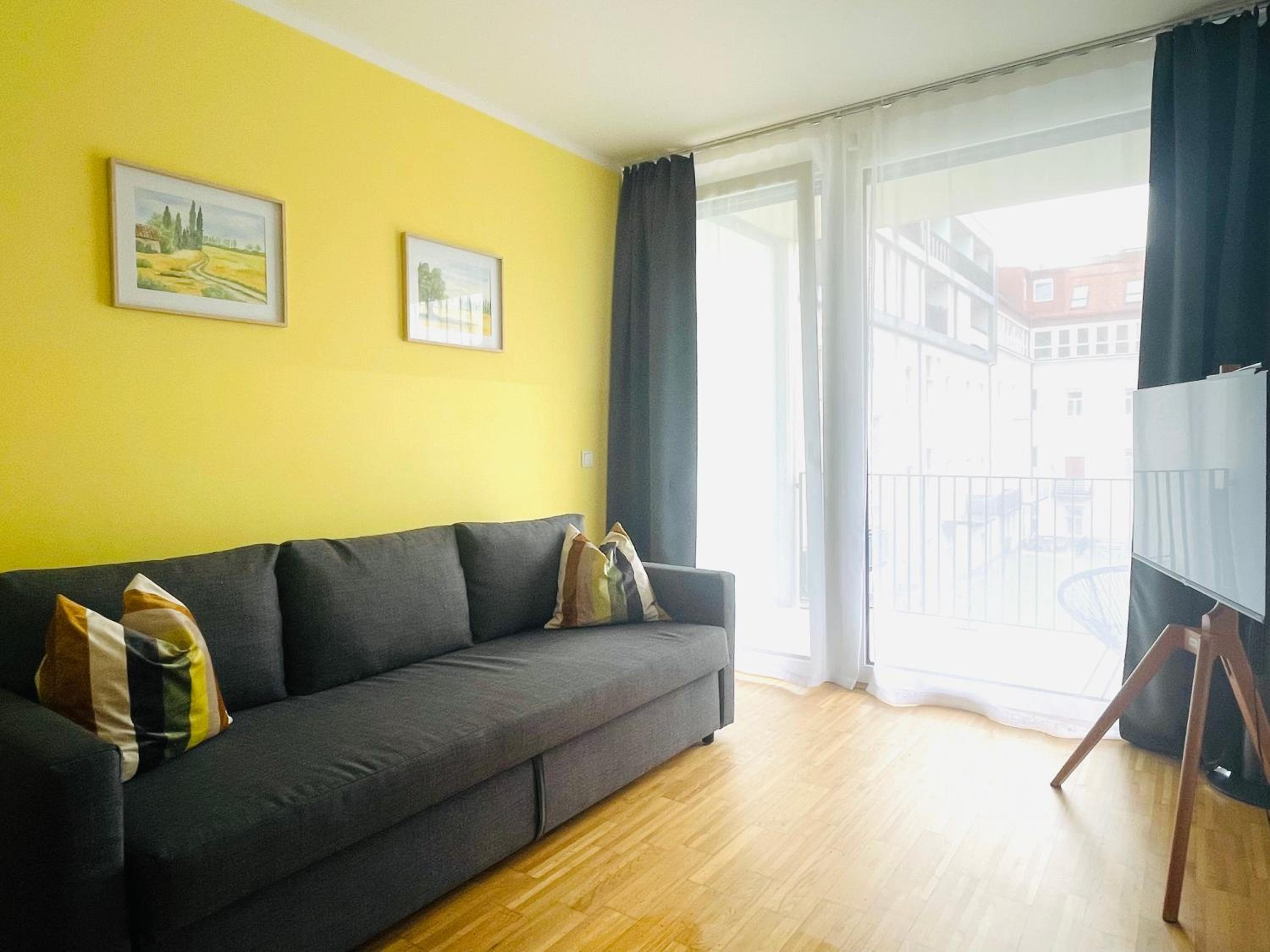 Superior One-Bedroom Apartment with Balcony