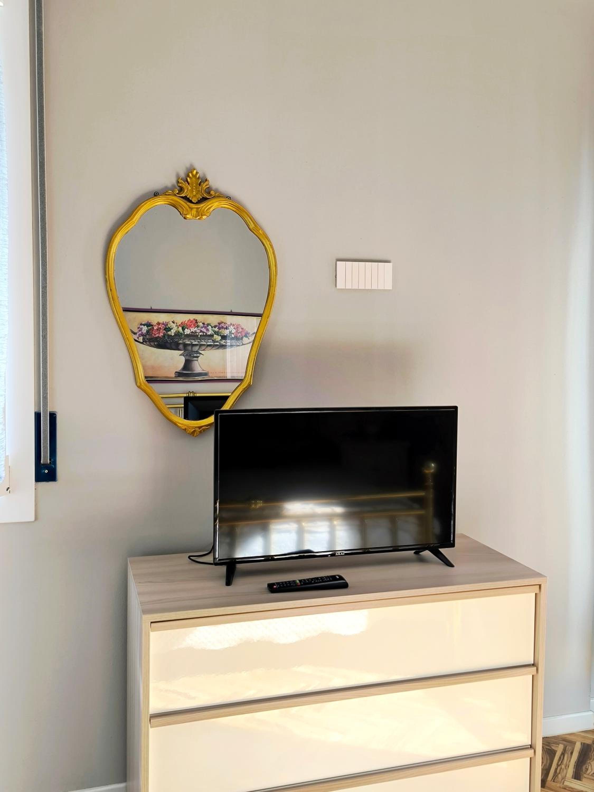 Queen Room photo 1