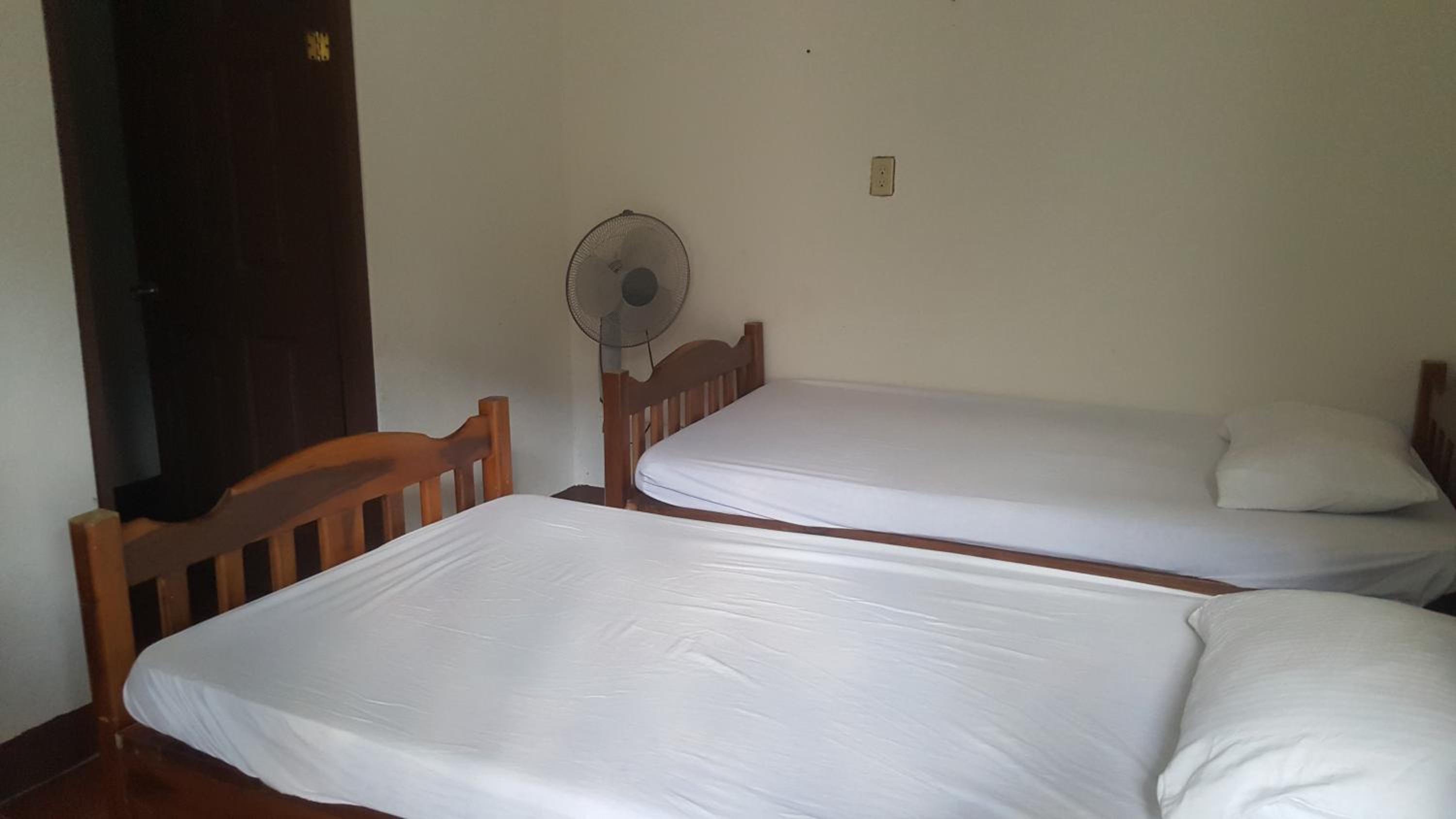 Standard Twin Room photo 2