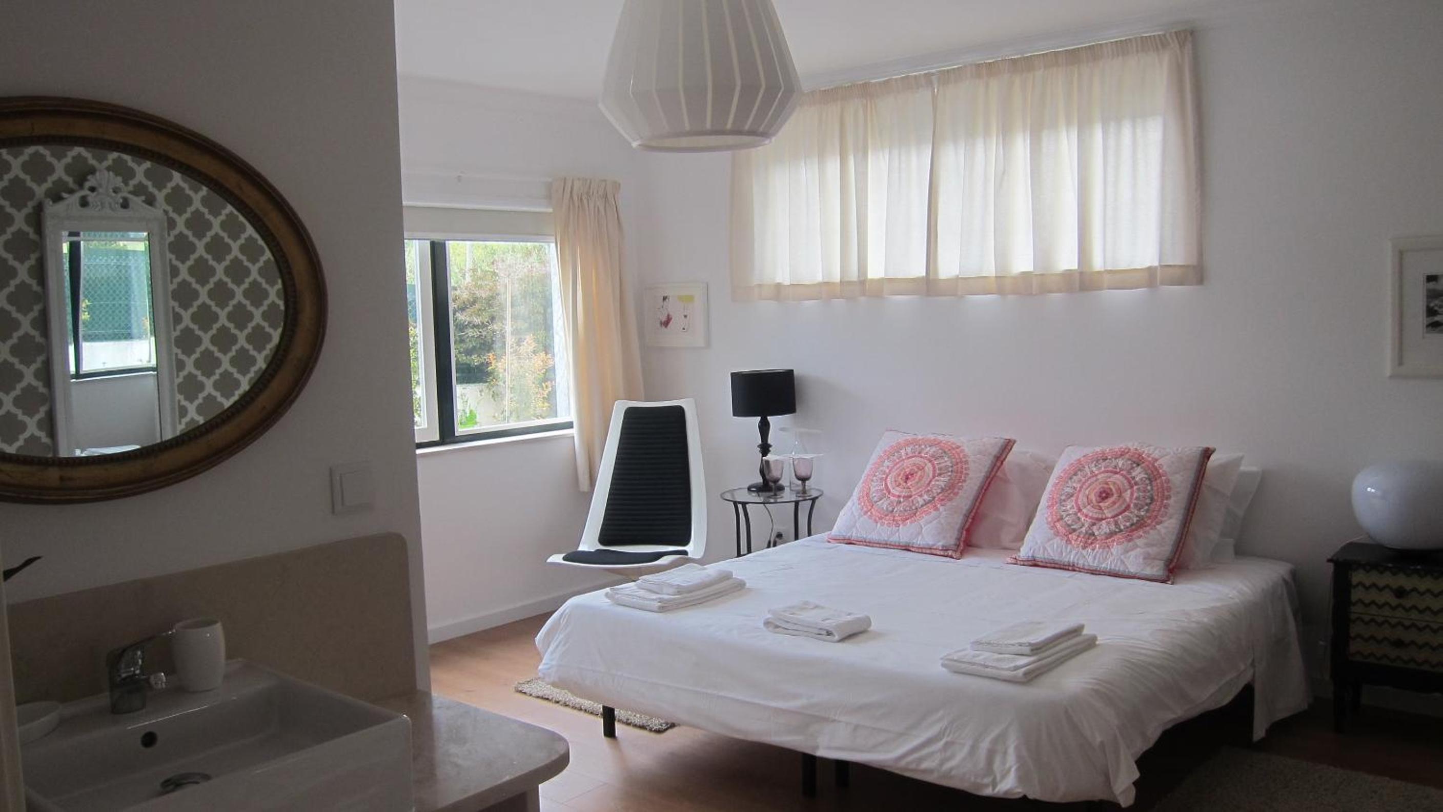 Deluxe Double Room with Balcony - Photo 2