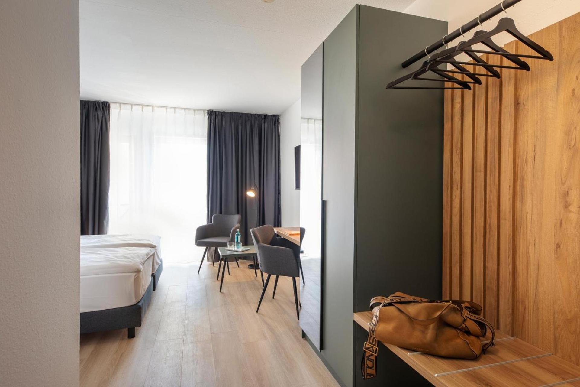 Superior Twin Room - Photo 6