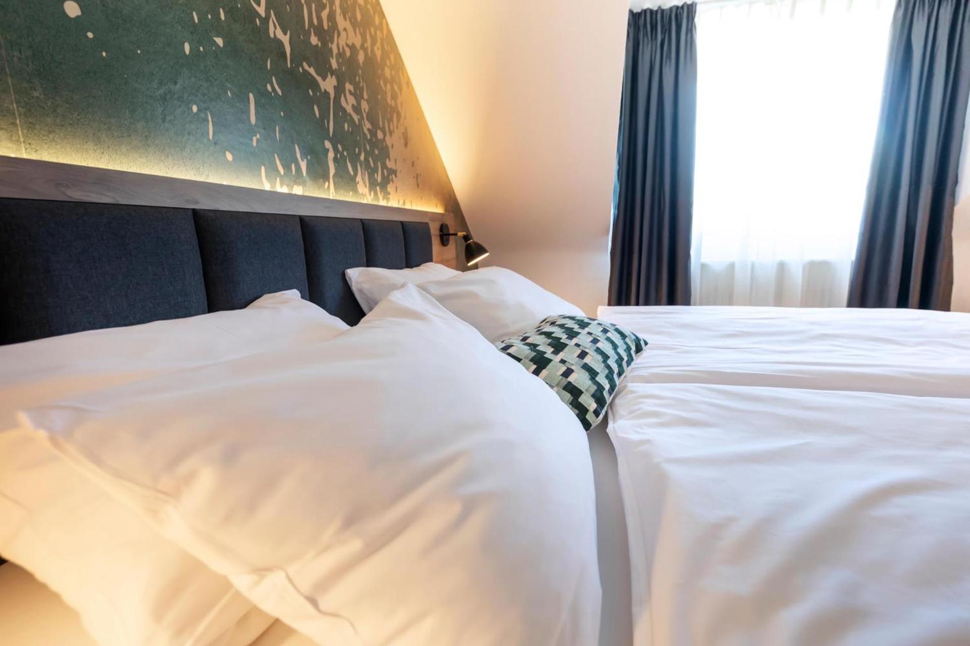 Business Twin Room - Photo 7