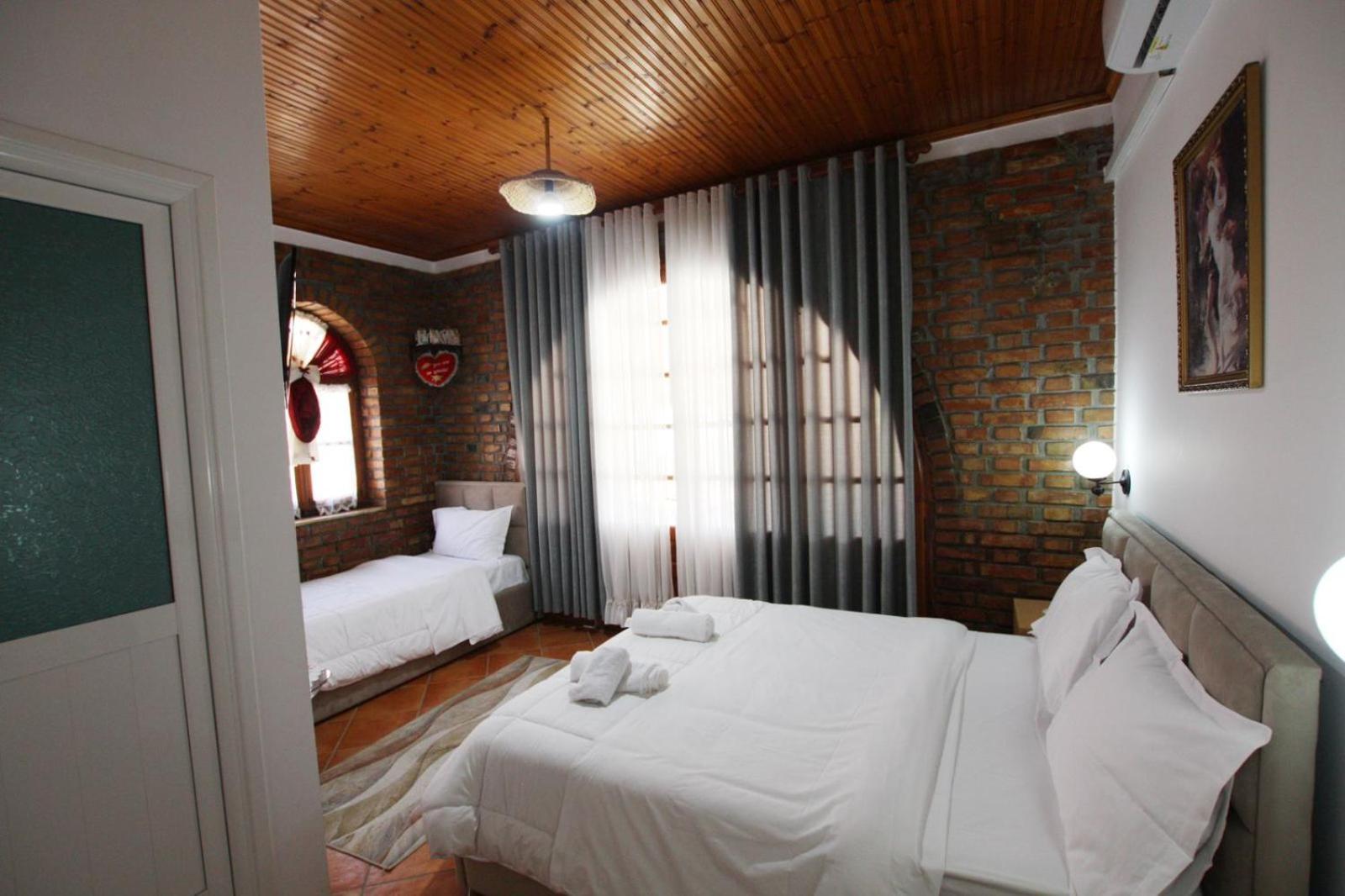 Triple Room with Balcony