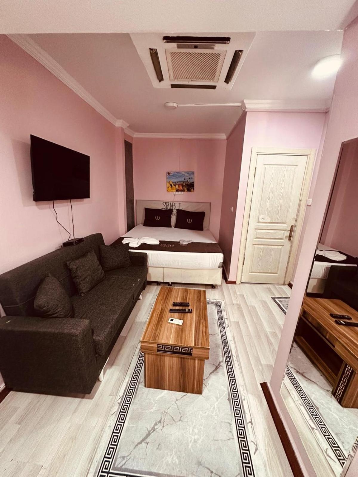 Standard Triple Room photo 2