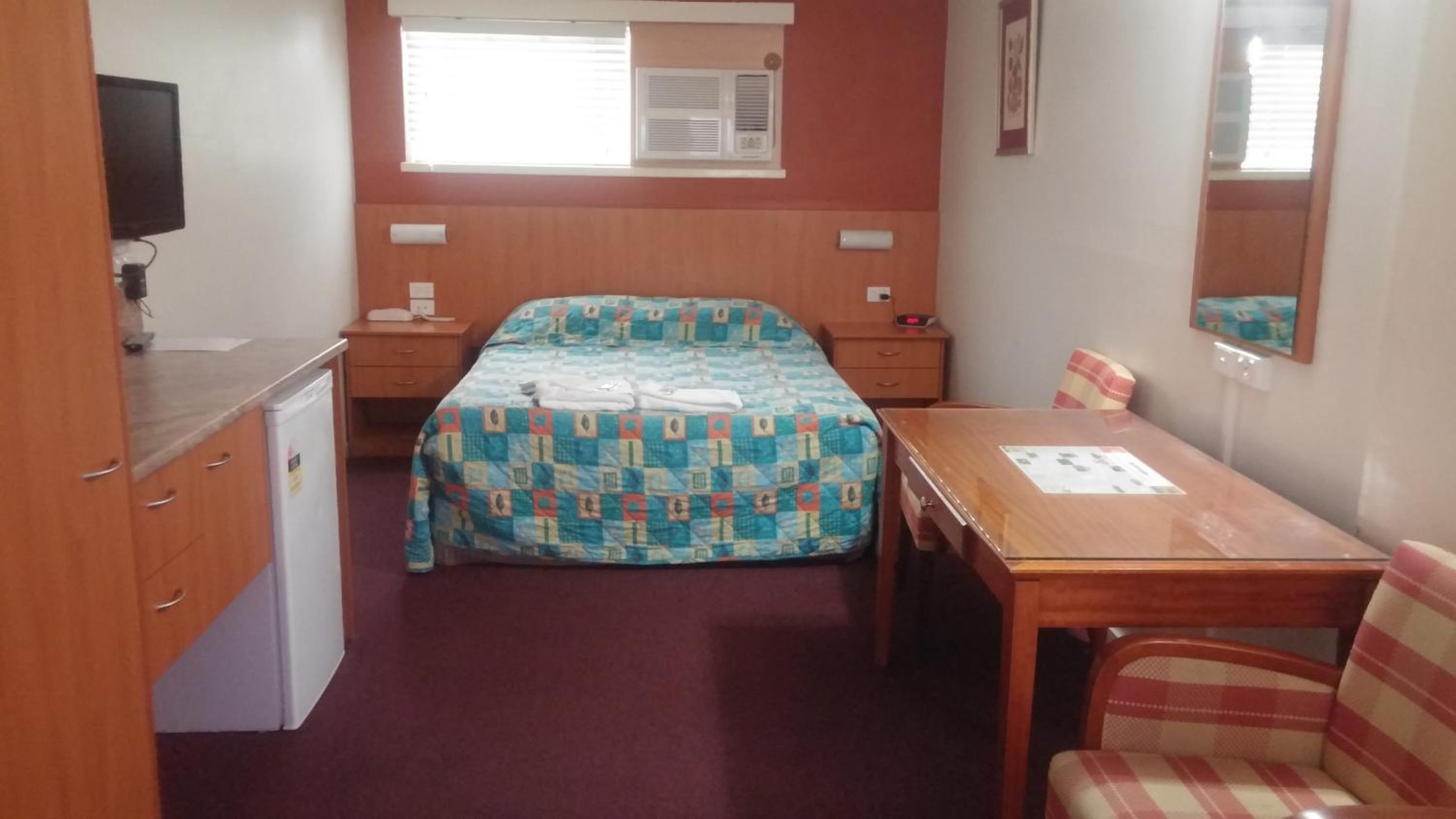 Standard Double Room - Photo 3
