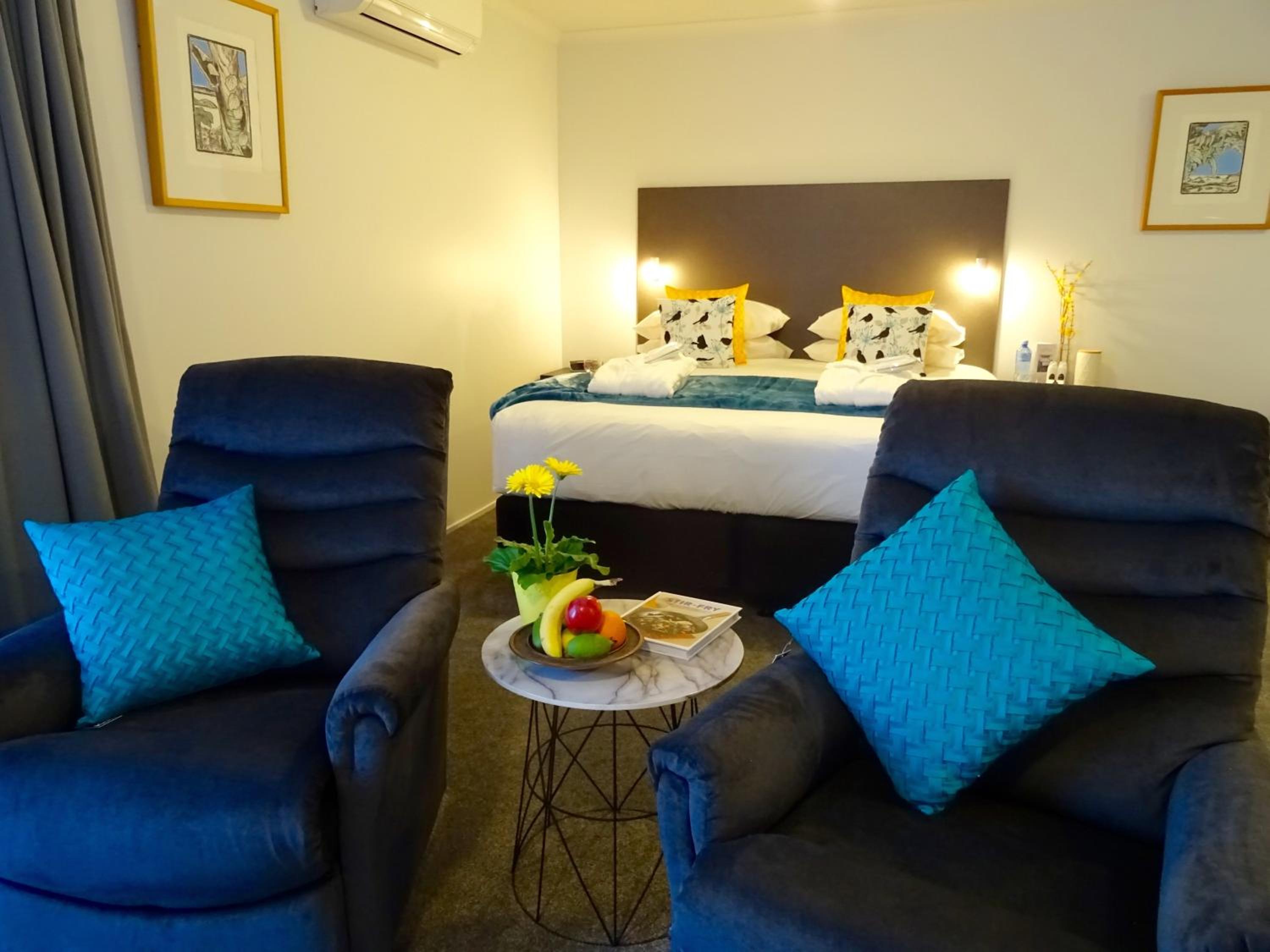 Deluxe Suite With Spa Bath photo 1