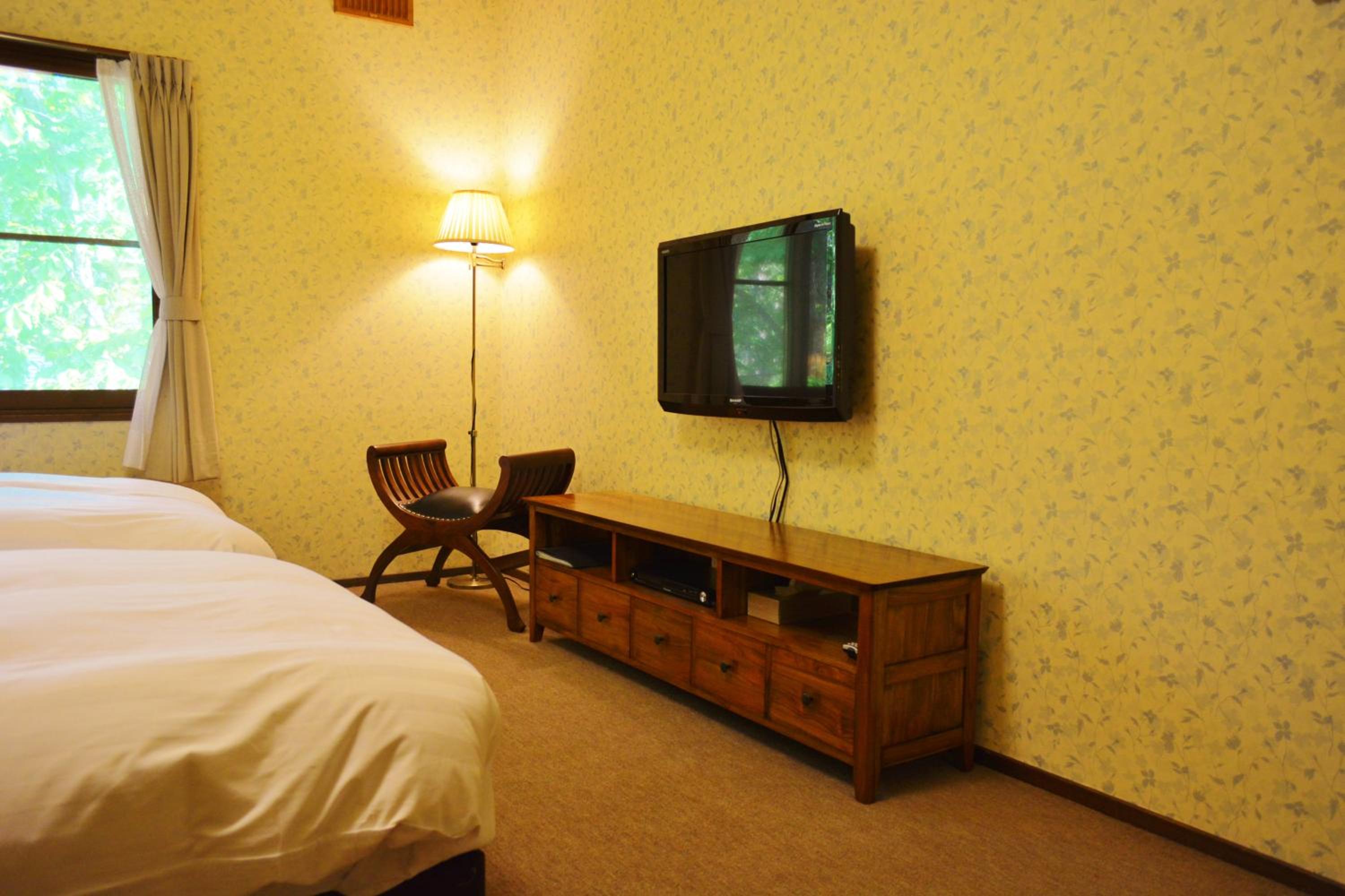 Twin Room with Private Bathroom
