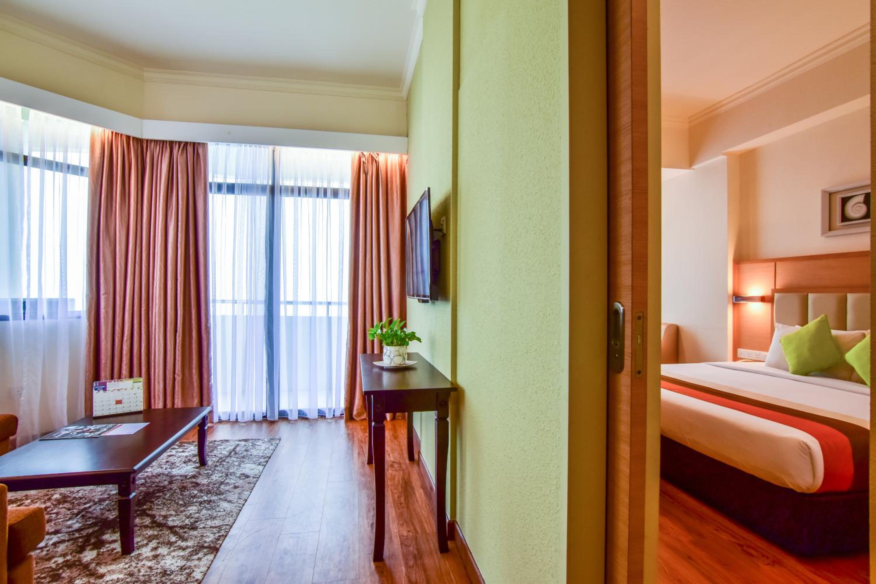Family Suite with Sea view  - Photo 3
