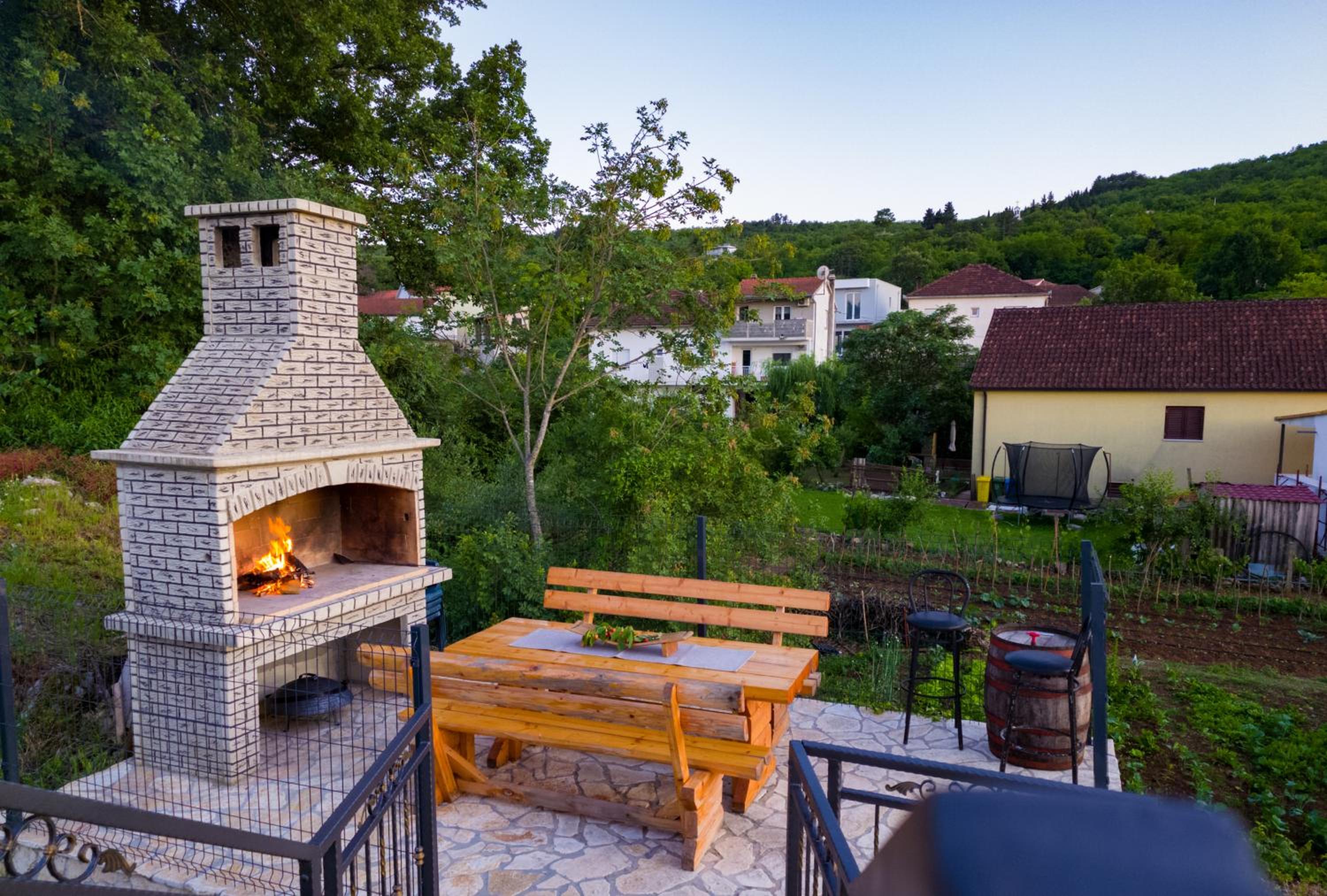 One-Bedroom Apartment with Terrace photo 2