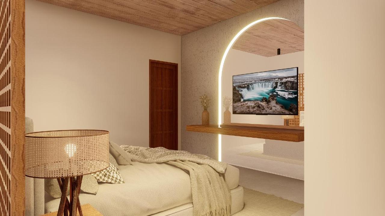 Suite with Hot Tub