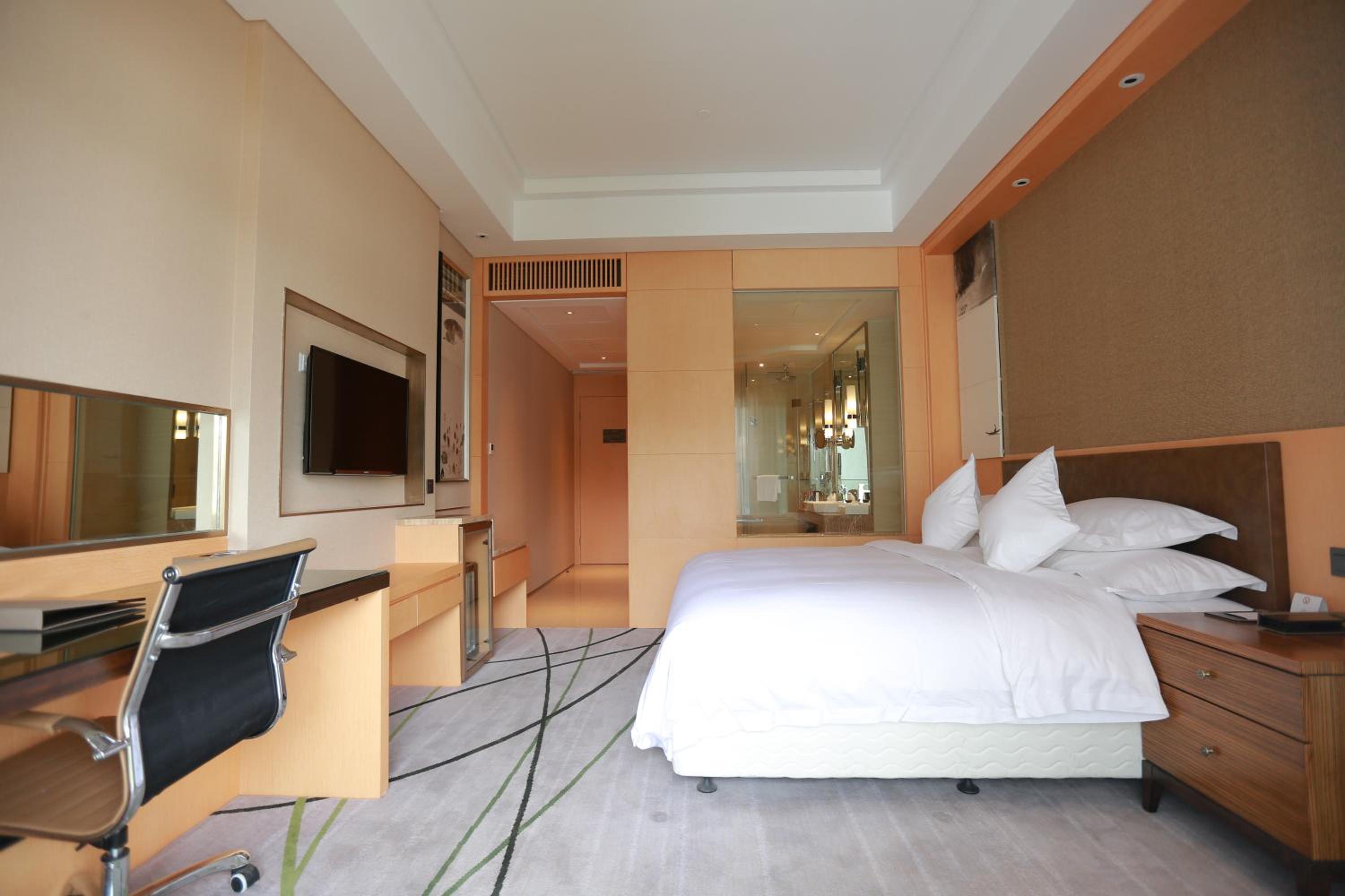 Superior Queen Room With Garden View photo 3