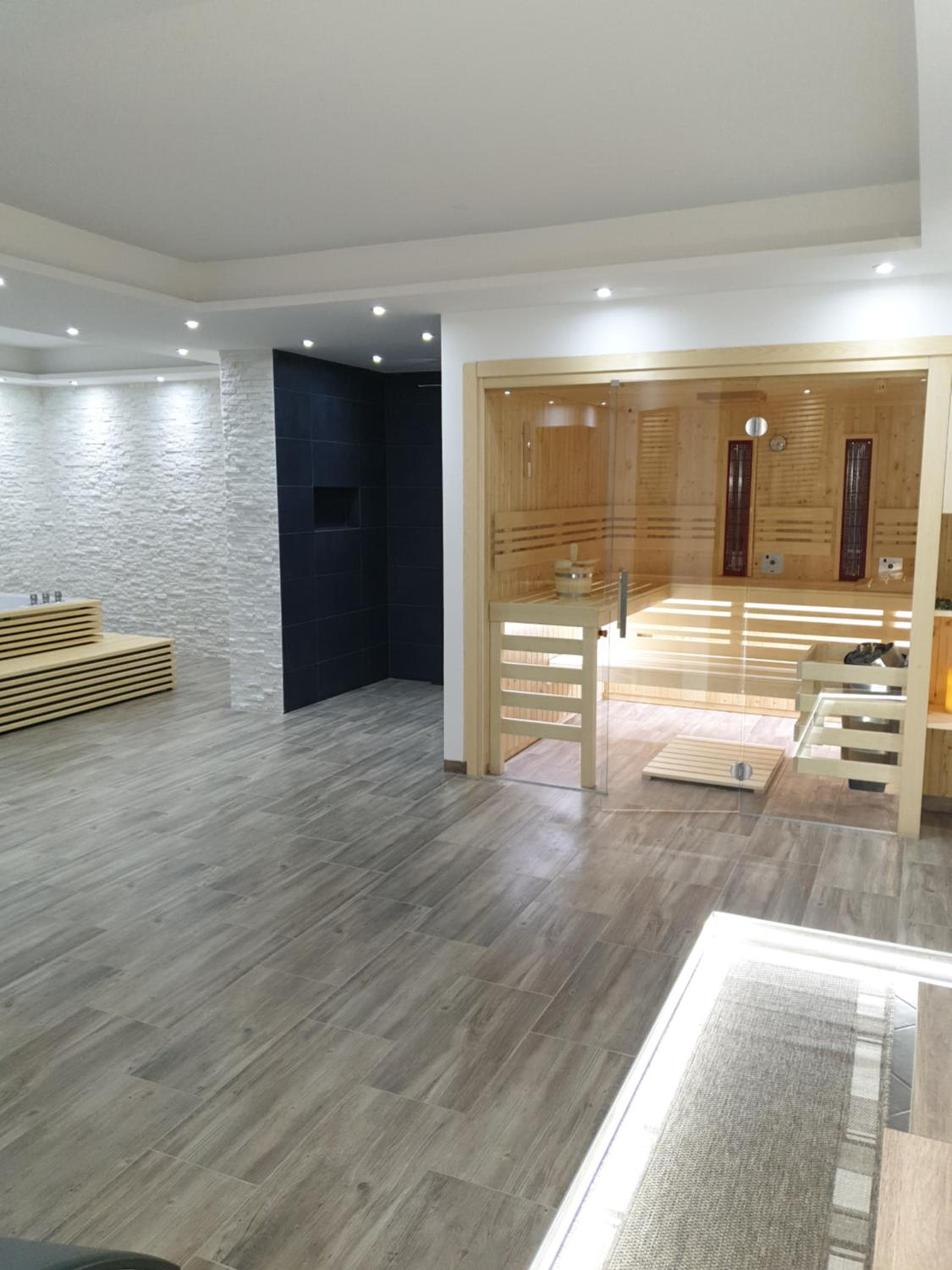 Deluxe King Room photo 2