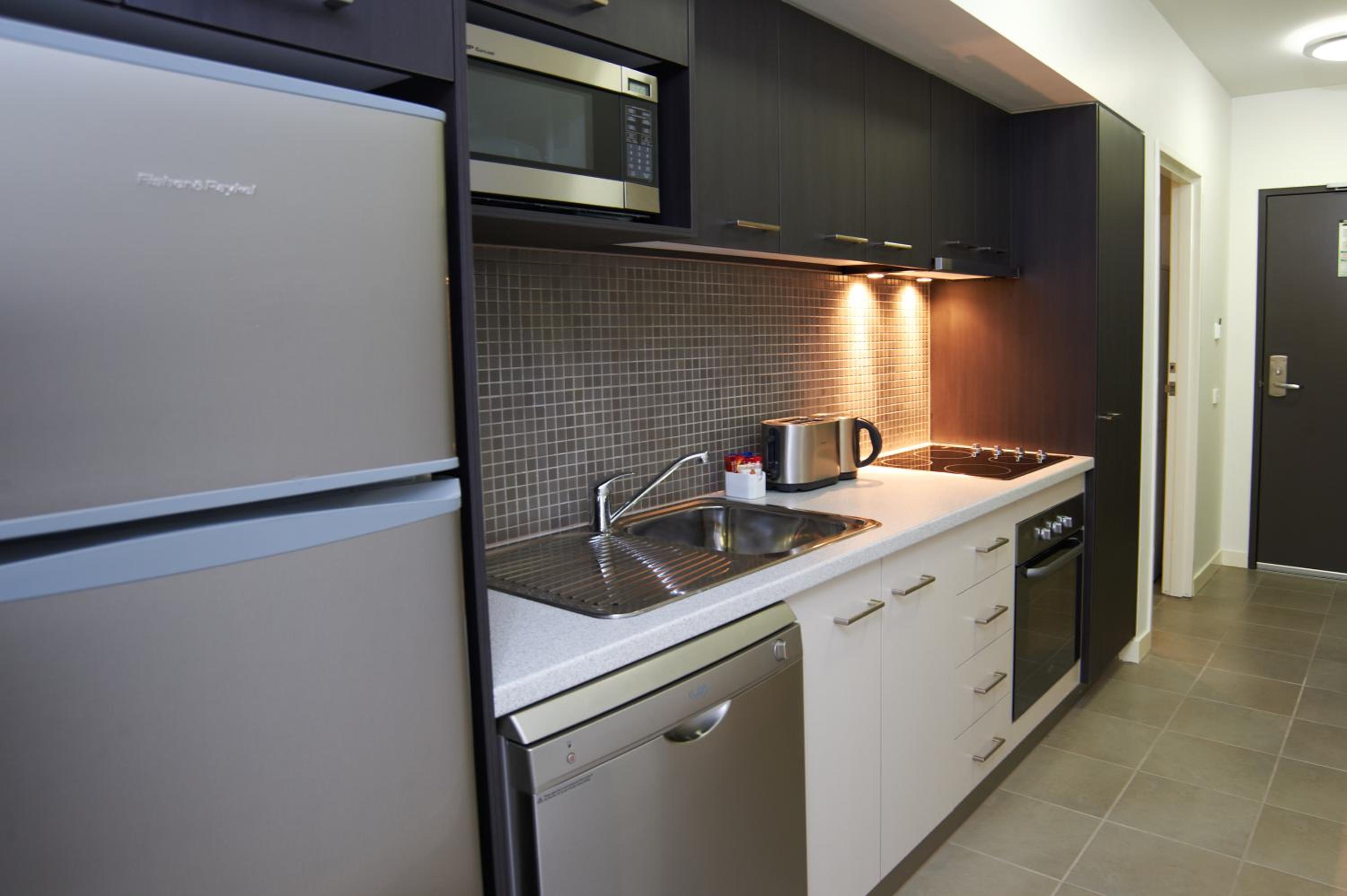 Executive Two-Bedroom Apartment photo 3