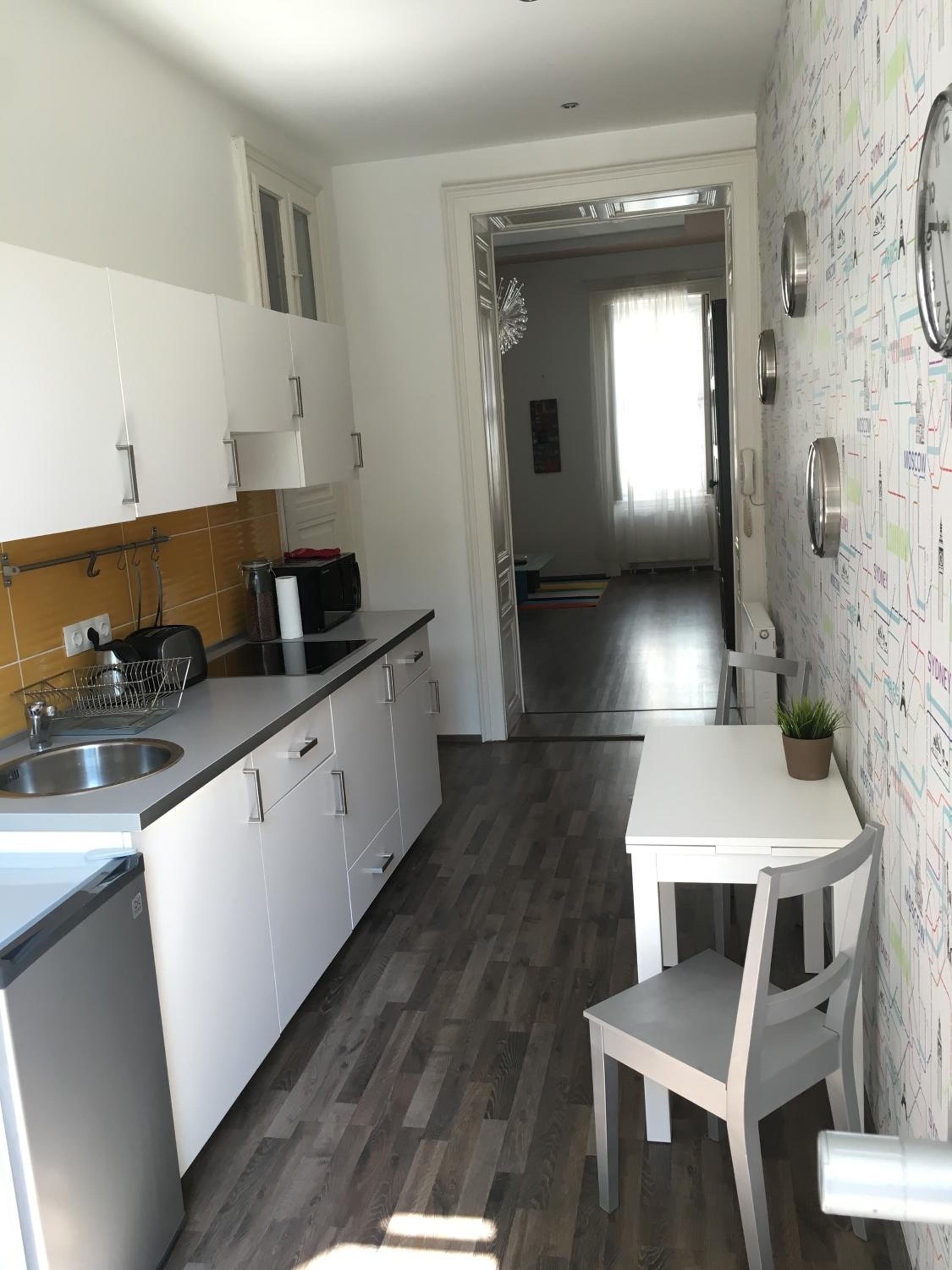 Apartment - Photo 5
